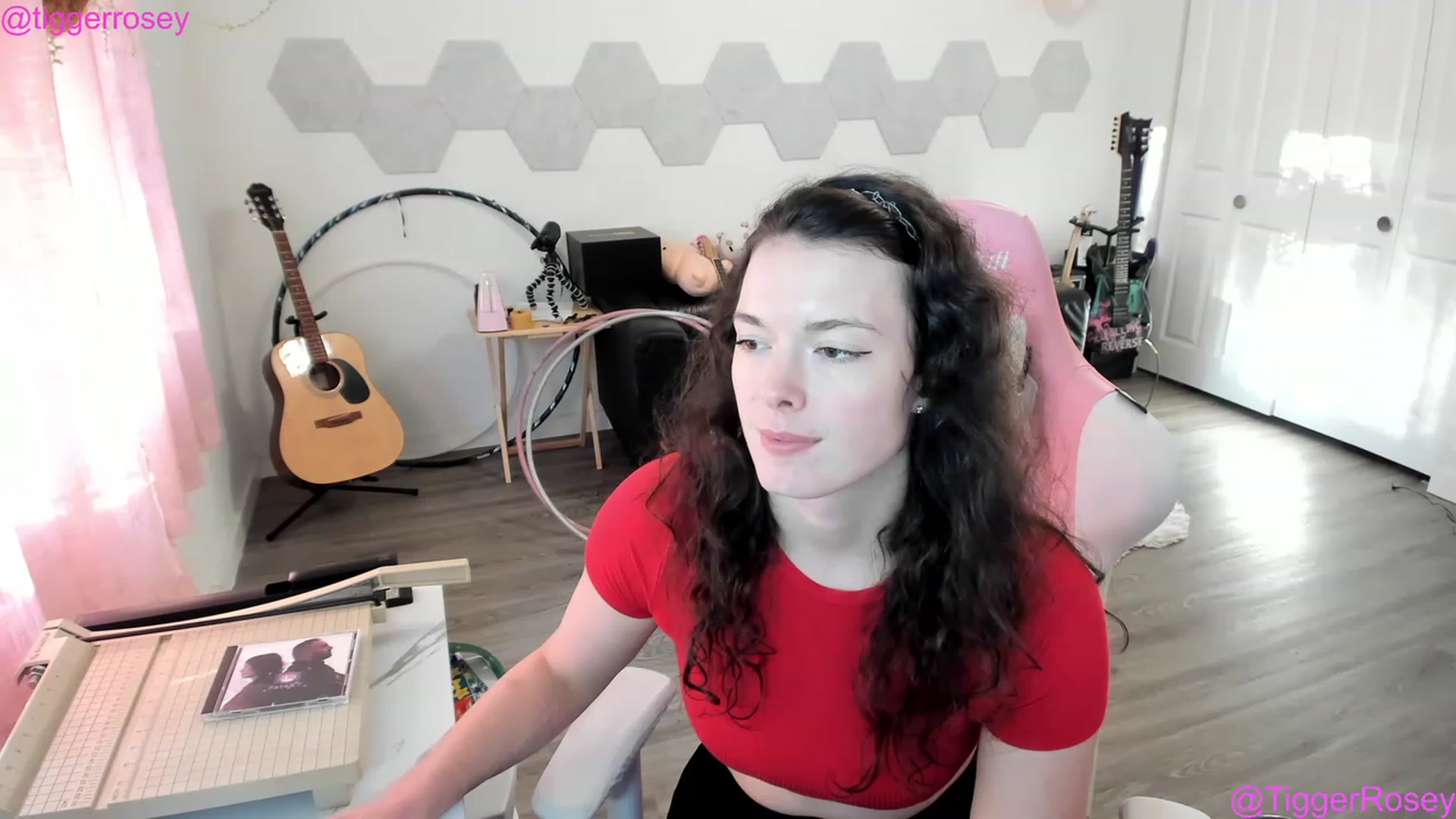 Gallery image thumbnail from TiggerRosey's myfreecams stream on, 05/17/2023, 02:56 image 1 of 20