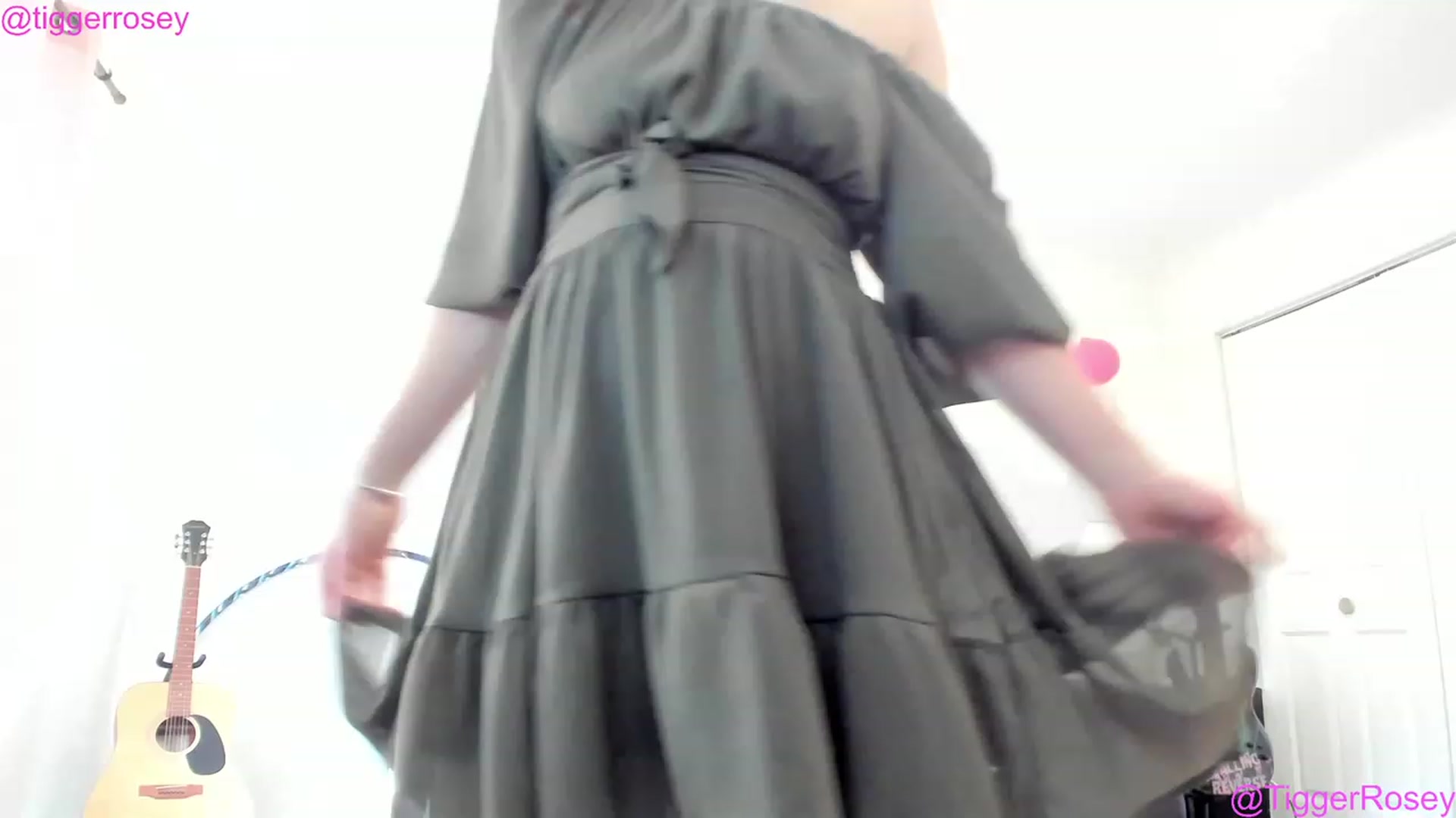 Gallery image thumbnail from TiggerRosey's myfreecams stream on, 05/18/2023, 24:11 image 10 of 20