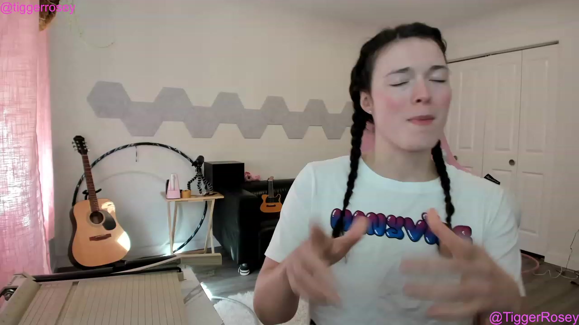Gallery image thumbnail from TiggerRosey's myfreecams stream on, 05/18/2023, 23:51 image 10 of 20