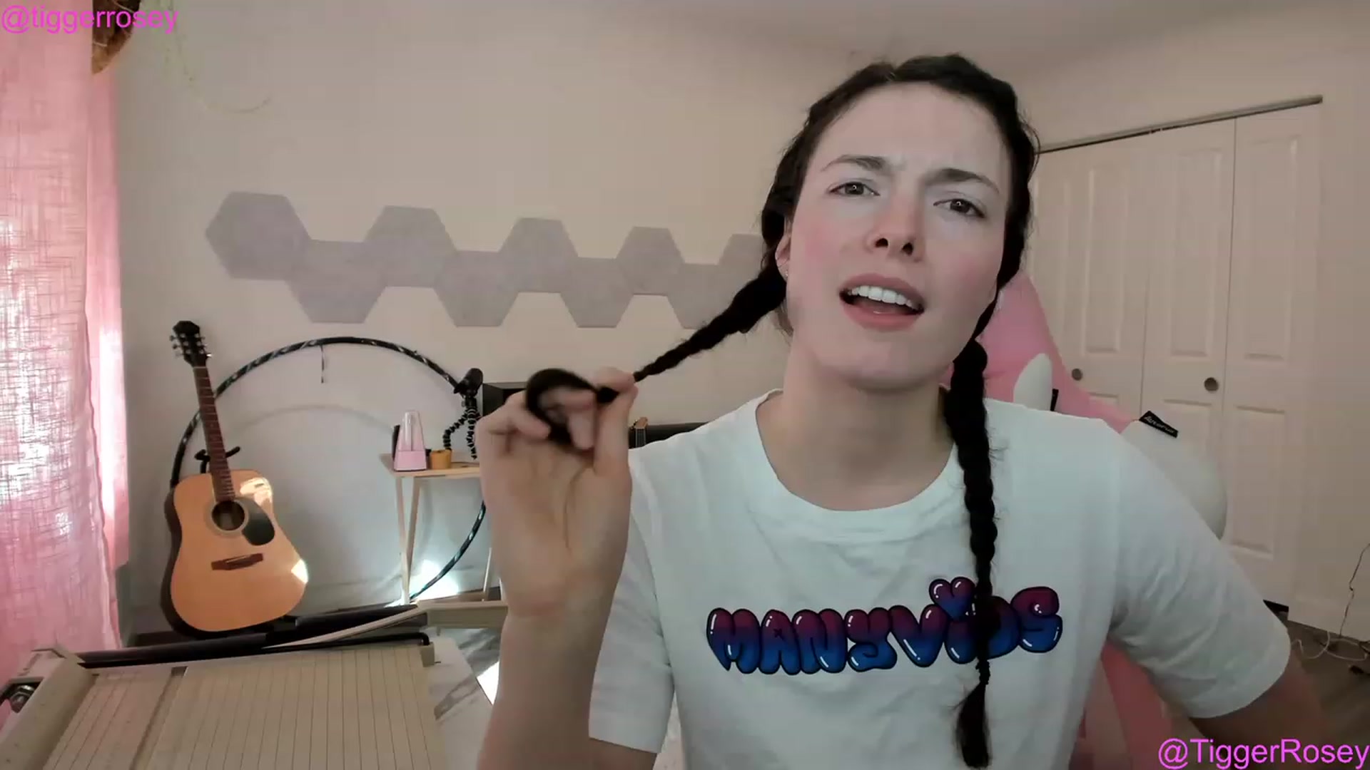 Gallery image thumbnail from TiggerRosey's myfreecams stream on, 05/18/2023, 23:51 image 19 of 20