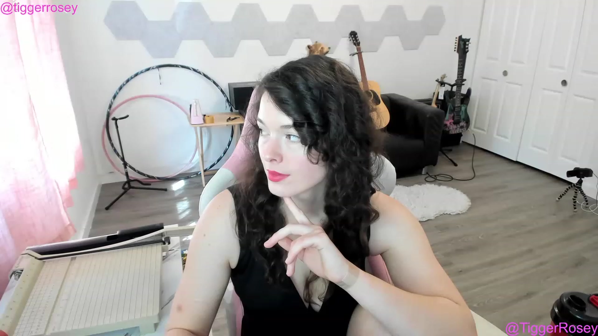 Gallery image thumbnail from TiggerRosey's myfreecams stream on, 05/27/2023, 24:02 image 10 of 20