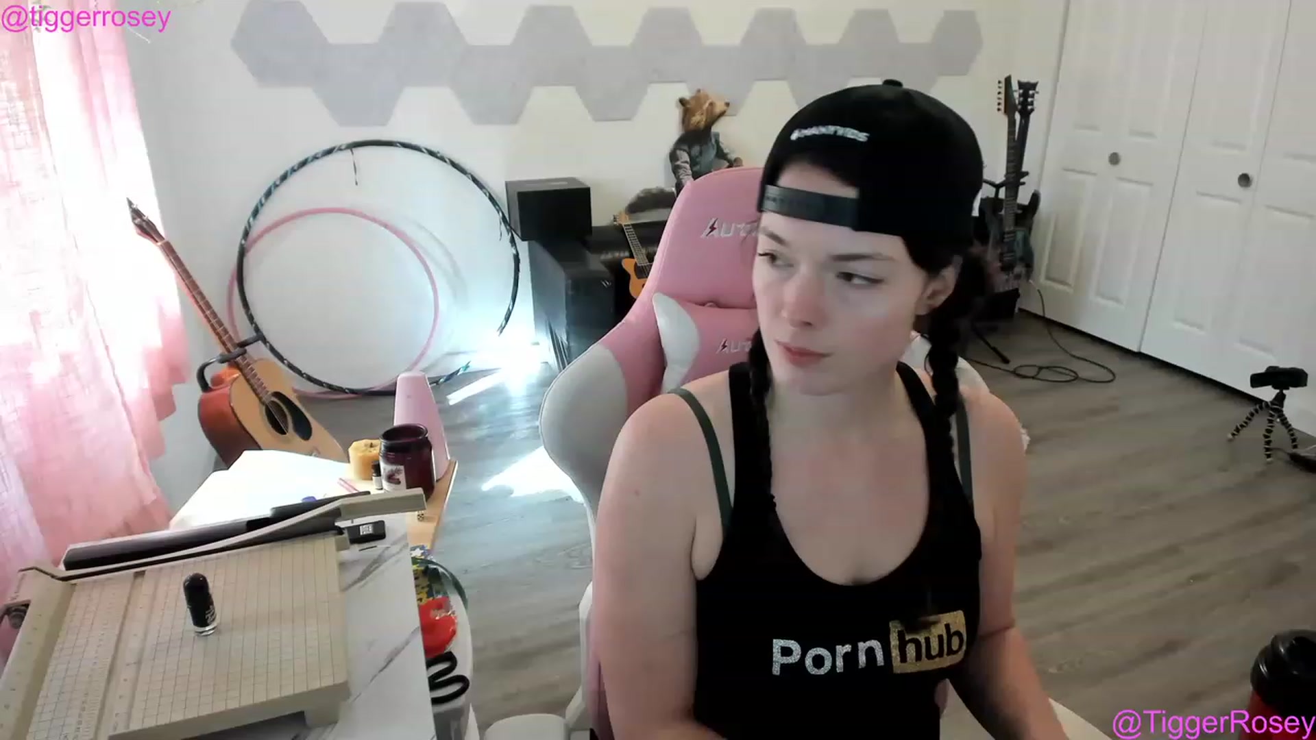 Gallery image thumbnail from TiggerRosey's myfreecams stream on, 05/31/2023, 24:28 image 17 of 20