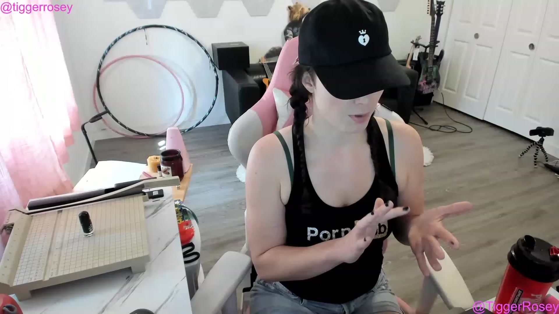 Gallery image thumbnail from TiggerRosey's myfreecams stream on, 05/31/2023, 24:28 image 8 of 20