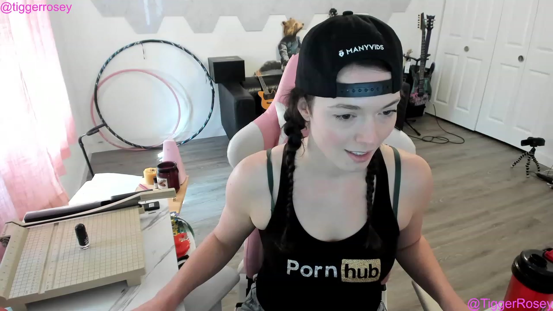 Gallery image thumbnail from TiggerRosey's myfreecams stream on, 05/31/2023, 24:28 image 9 of 20