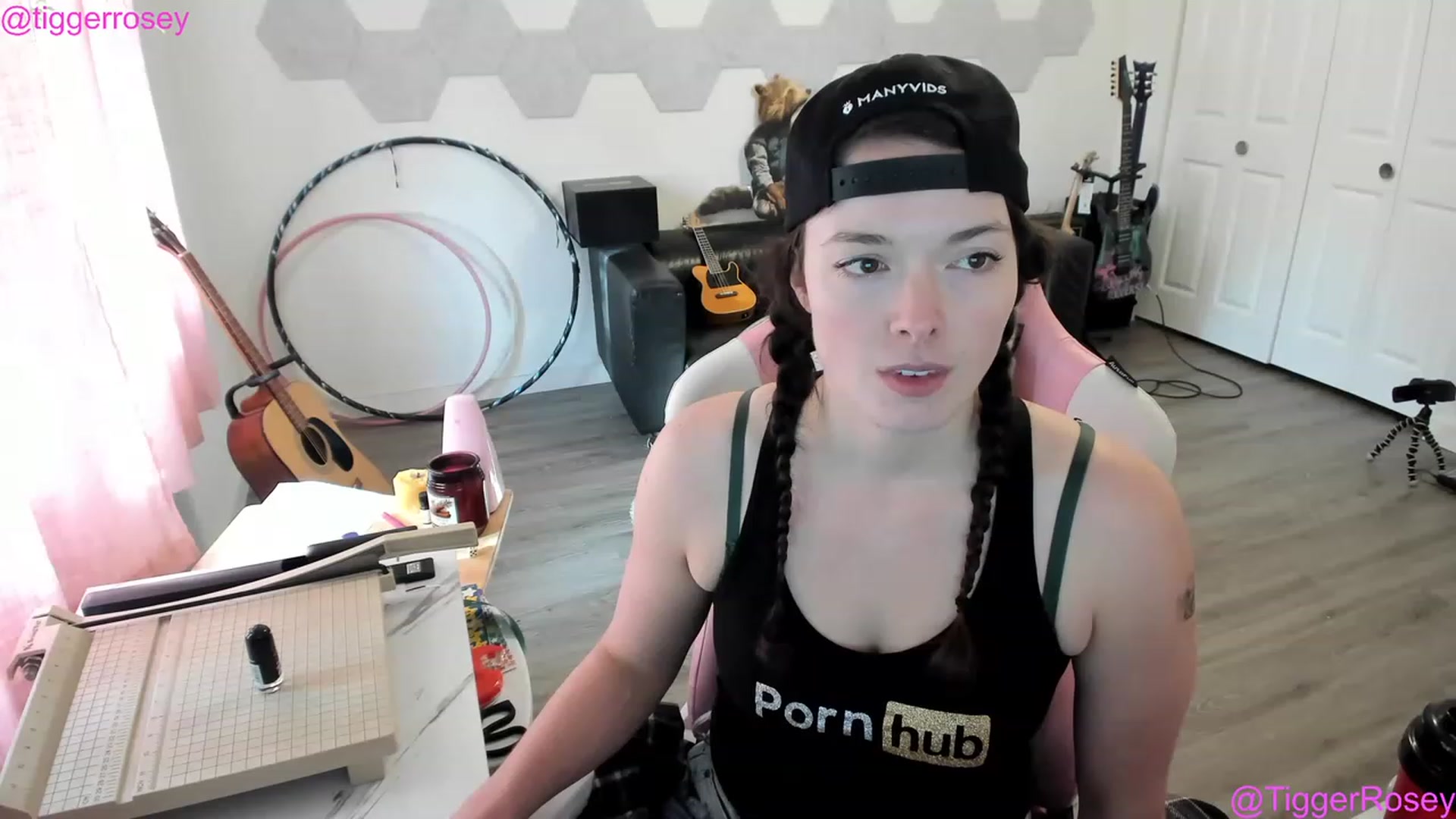 Gallery image thumbnail from TiggerRosey's myfreecams stream on, 05/31/2023, 01:27 image 2 of 20