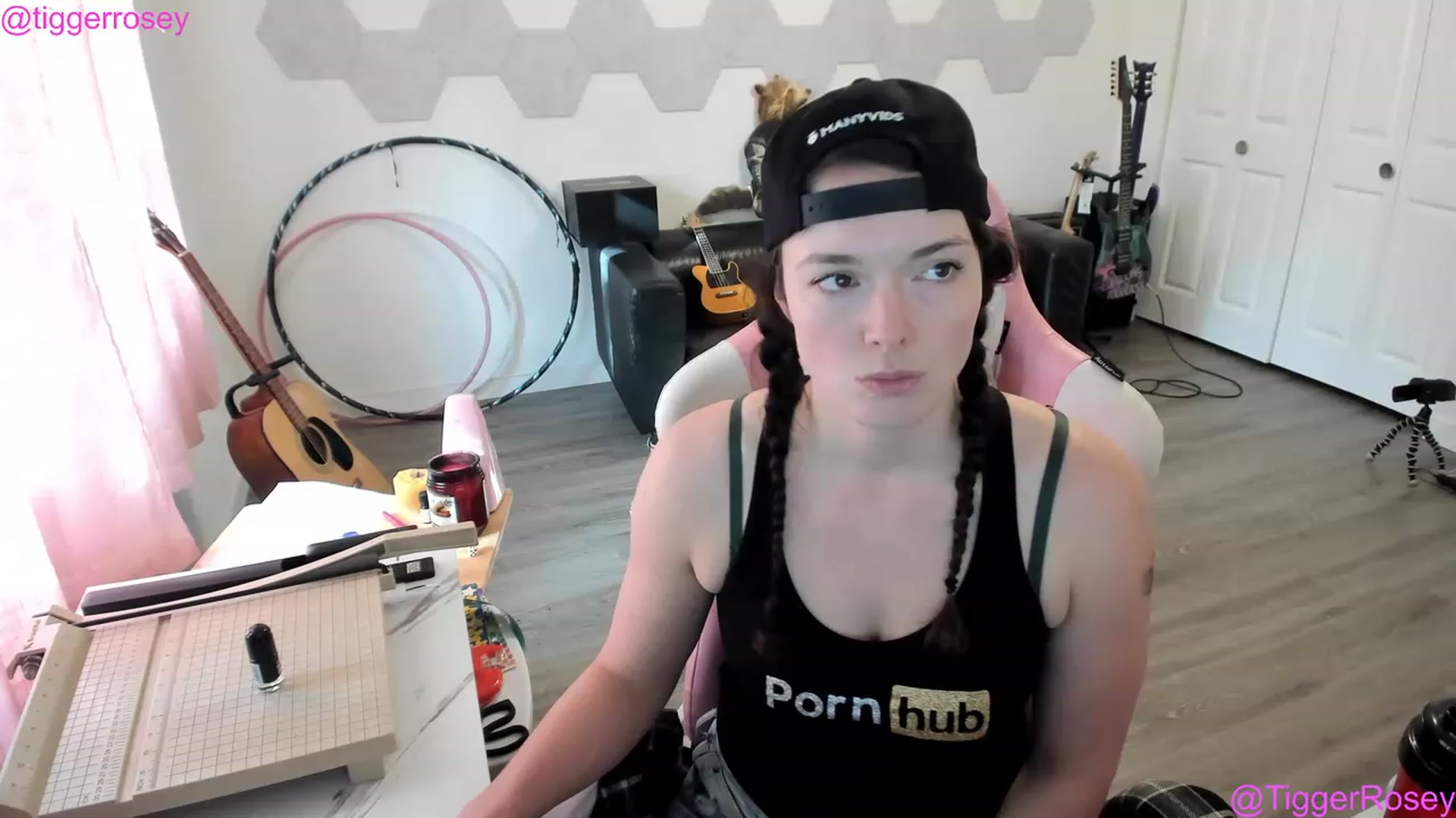 Gallery image thumbnail from TiggerRosey's myfreecams stream on, 05/31/2023, 01:27 image 5 of 20