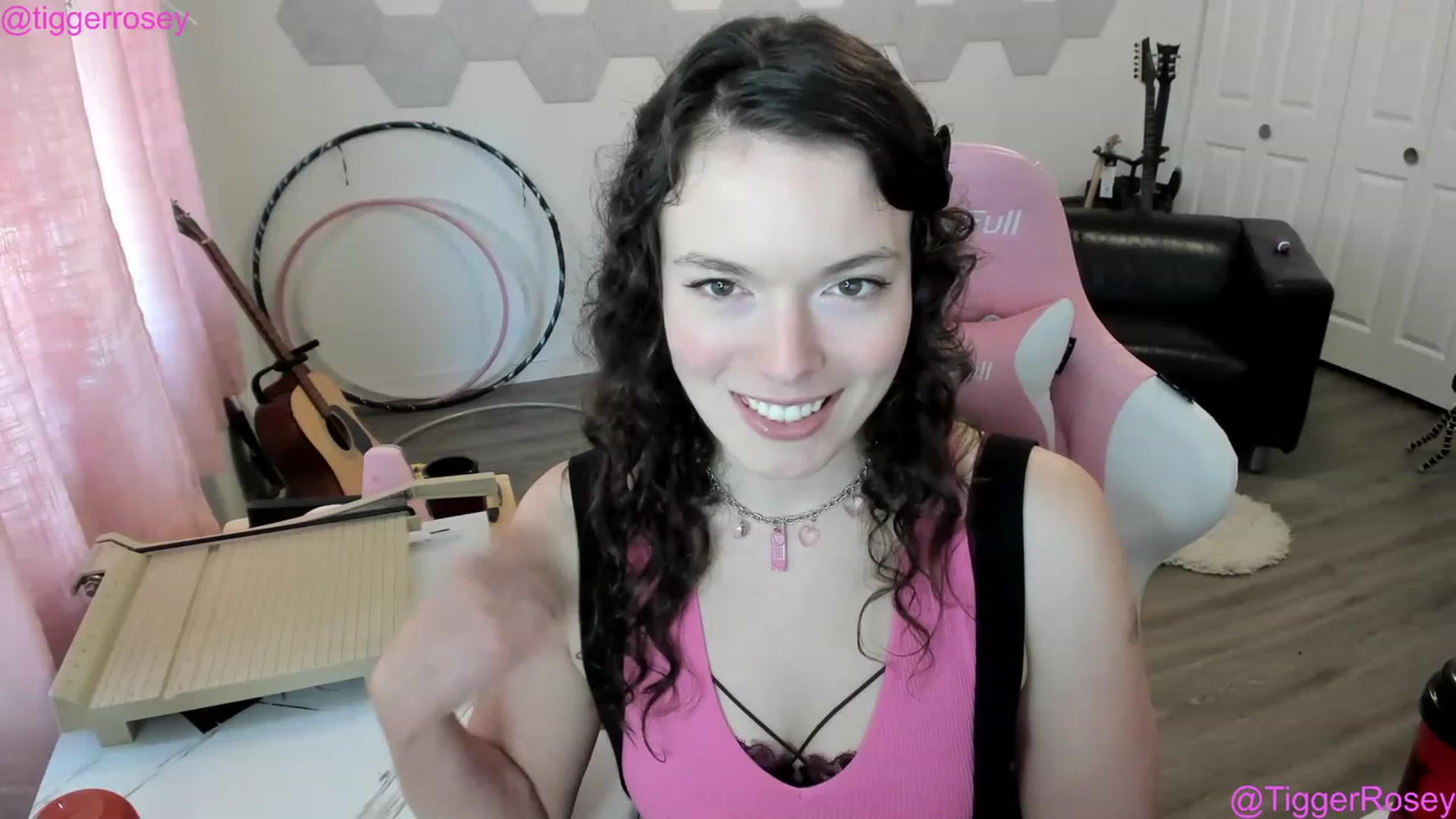 Gallery image thumbnail from TiggerRosey's myfreecams stream on, 06/02/2023, 22:56 image 9 of 20