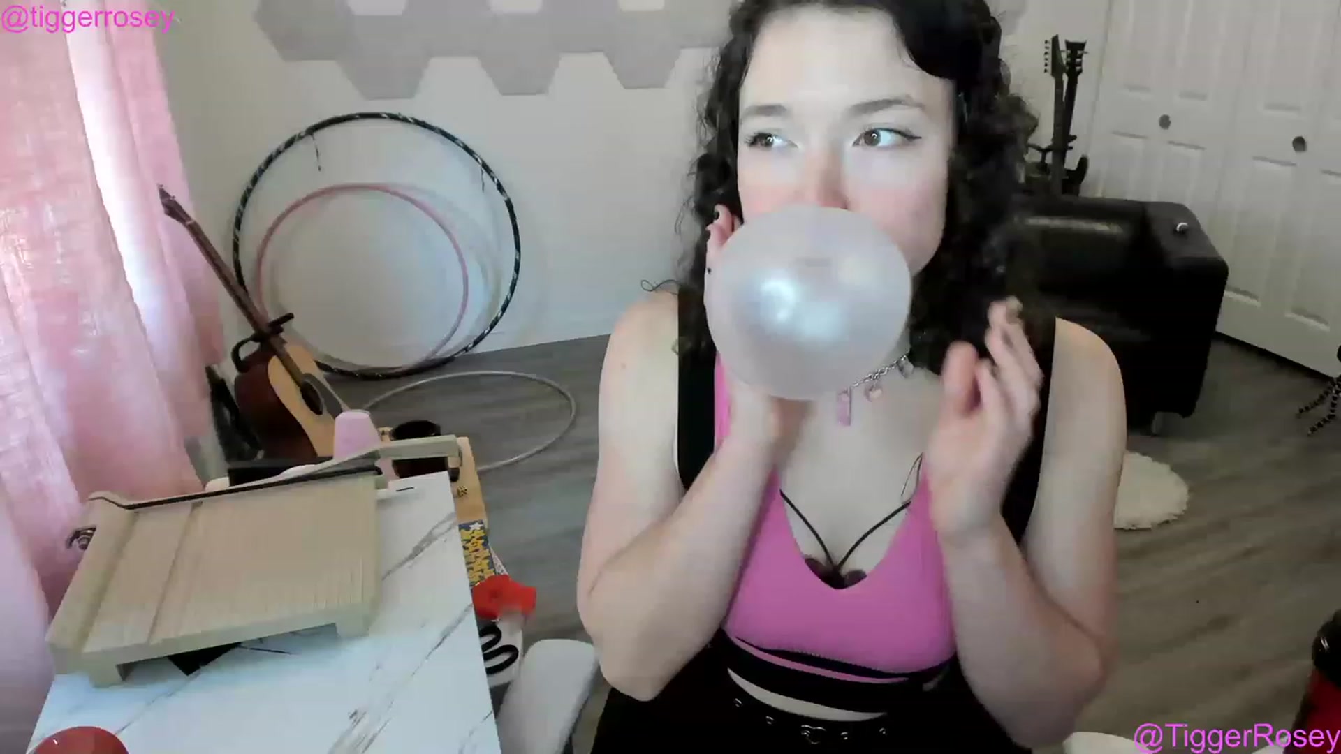 Gallery image thumbnail from TiggerRosey's myfreecams stream on, 06/02/2023, 22:56 image 17 of 20
