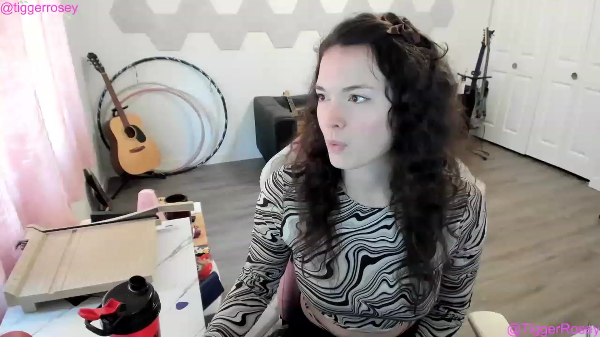 Gallery image thumbnail from TiggerRosey's myfreecams stream on, 06/06/2023, 23:38 image 8 of 20