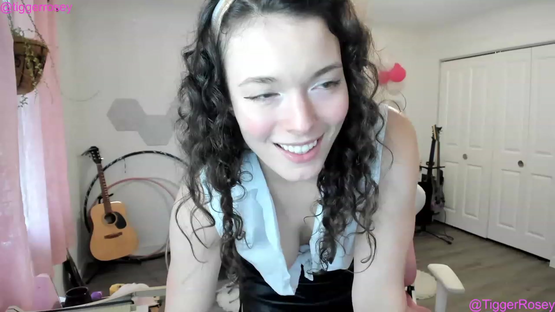 Gallery image thumbnail from TiggerRosey's myfreecams stream on, 06/10/2023, 24:14 image 6 of 20