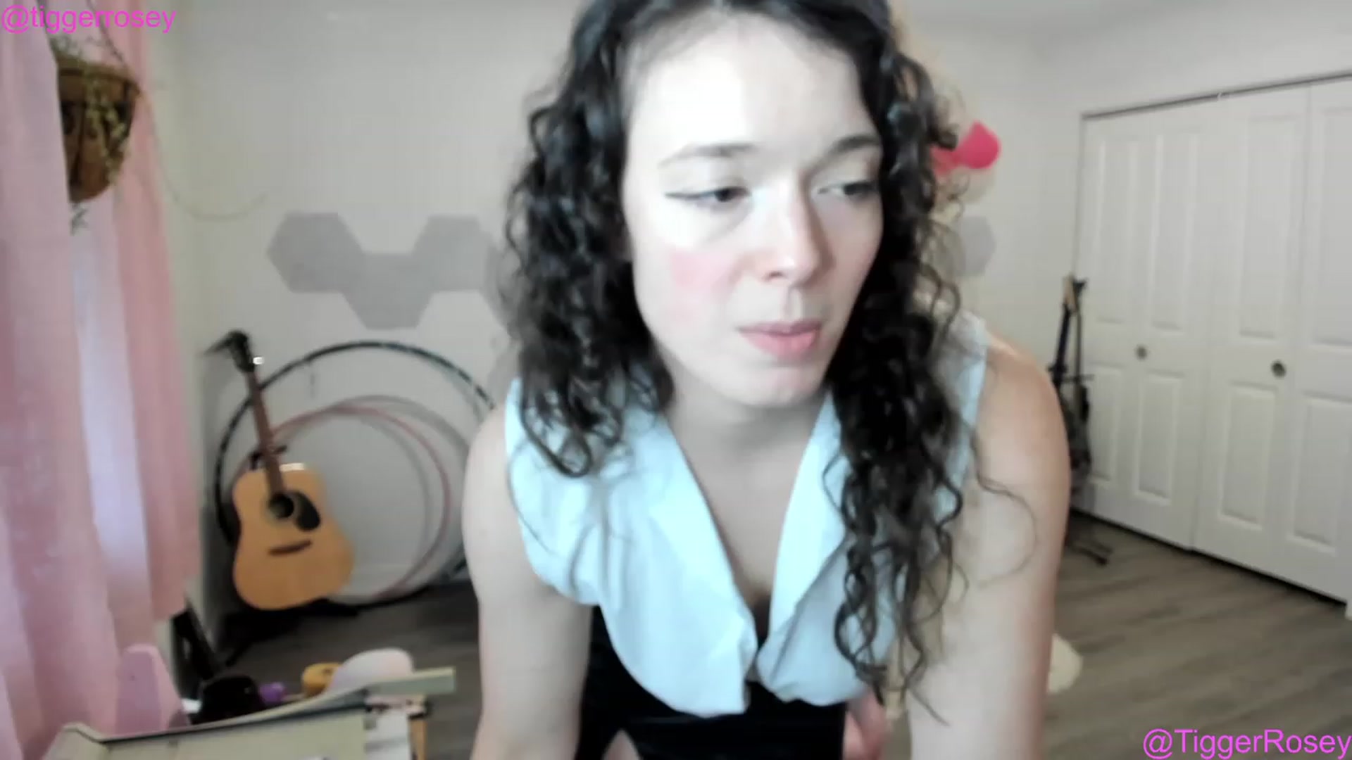Gallery image thumbnail from TiggerRosey's myfreecams stream on, 06/10/2023, 01:43 image 12 of 20