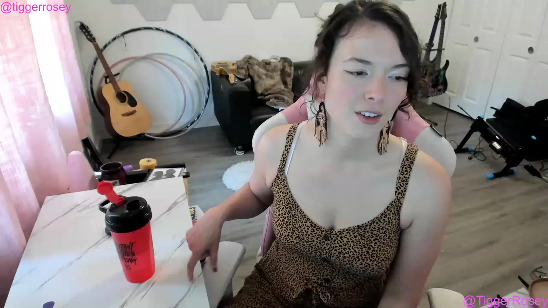 Gallery image thumbnail from TiggerRosey's myfreecams stream on, 06/15/2023, 24:27 image 5 of 20