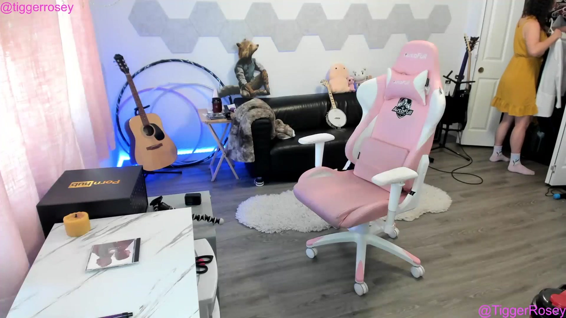 Gallery image thumbnail from TiggerRosey's myfreecams stream on, 06/29/2023, 19:22 image 10 of 20