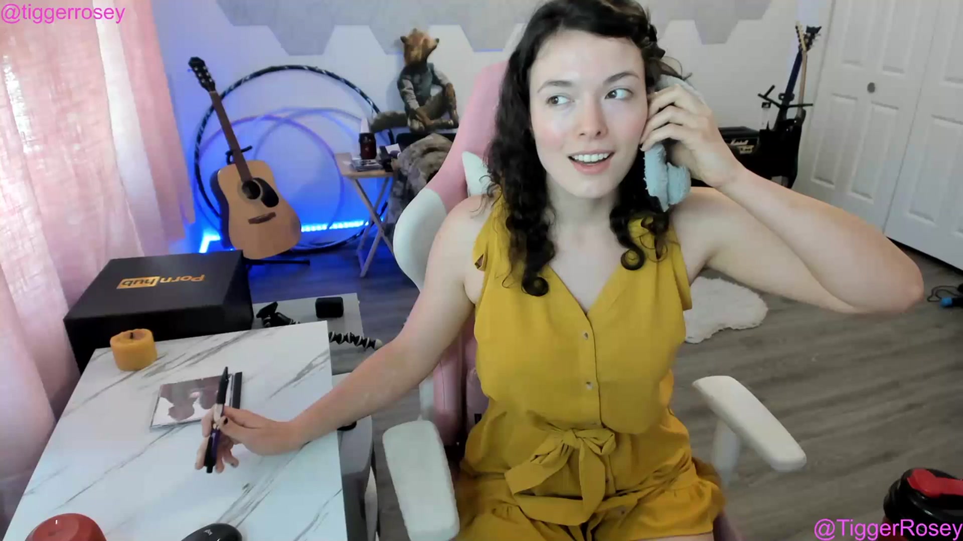 Gallery image thumbnail from TiggerRosey's myfreecams stream on, 06/29/2023, 19:22 image 7 of 20