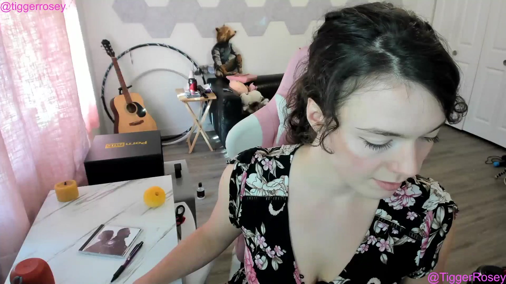 Gallery image thumbnail from TiggerRosey's myfreecams stream on, 07/13/2023, 01:10 image 4 of 20