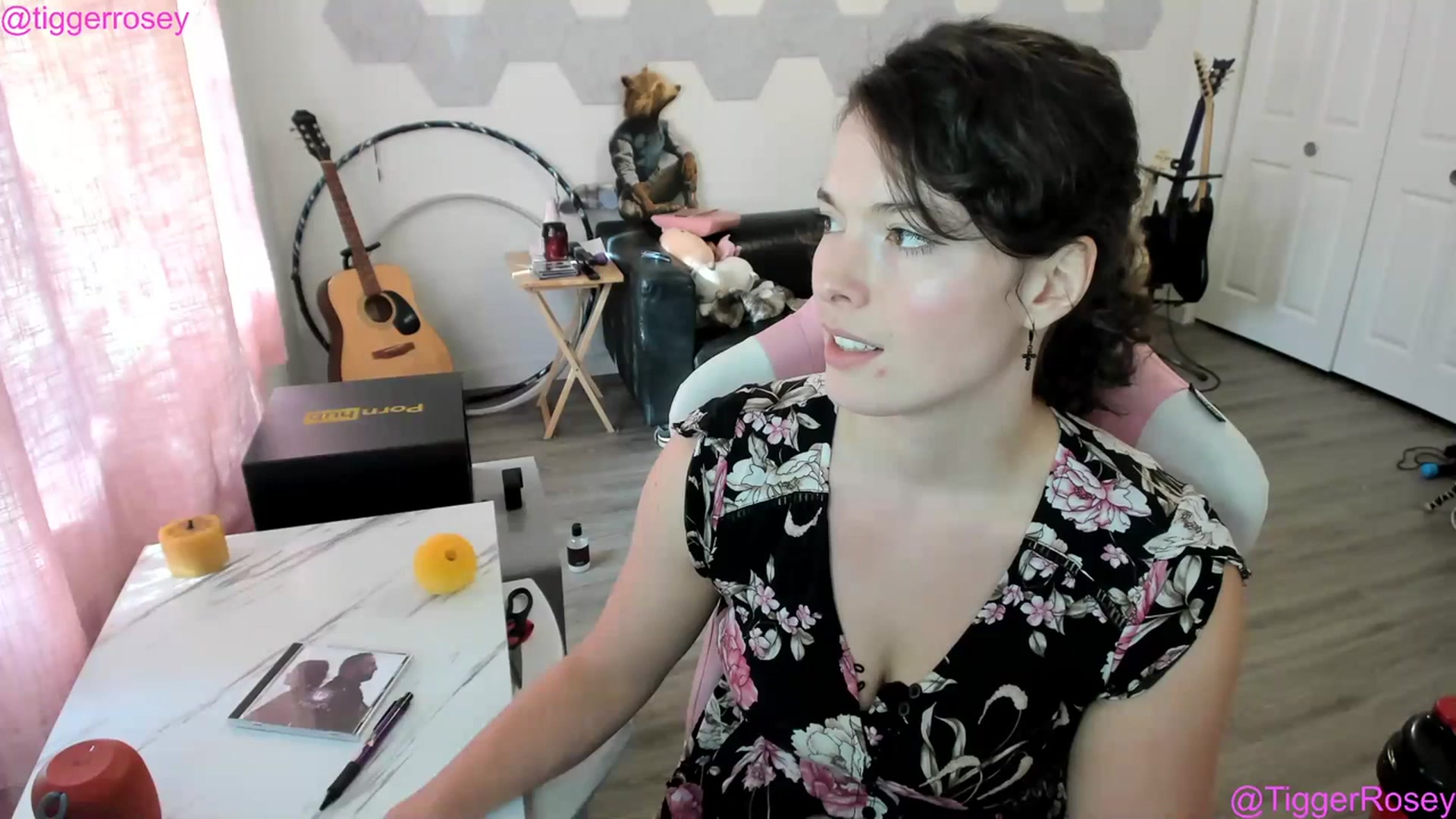 Gallery image thumbnail from TiggerRosey's myfreecams stream on, 07/13/2023, 01:10 image 12 of 20