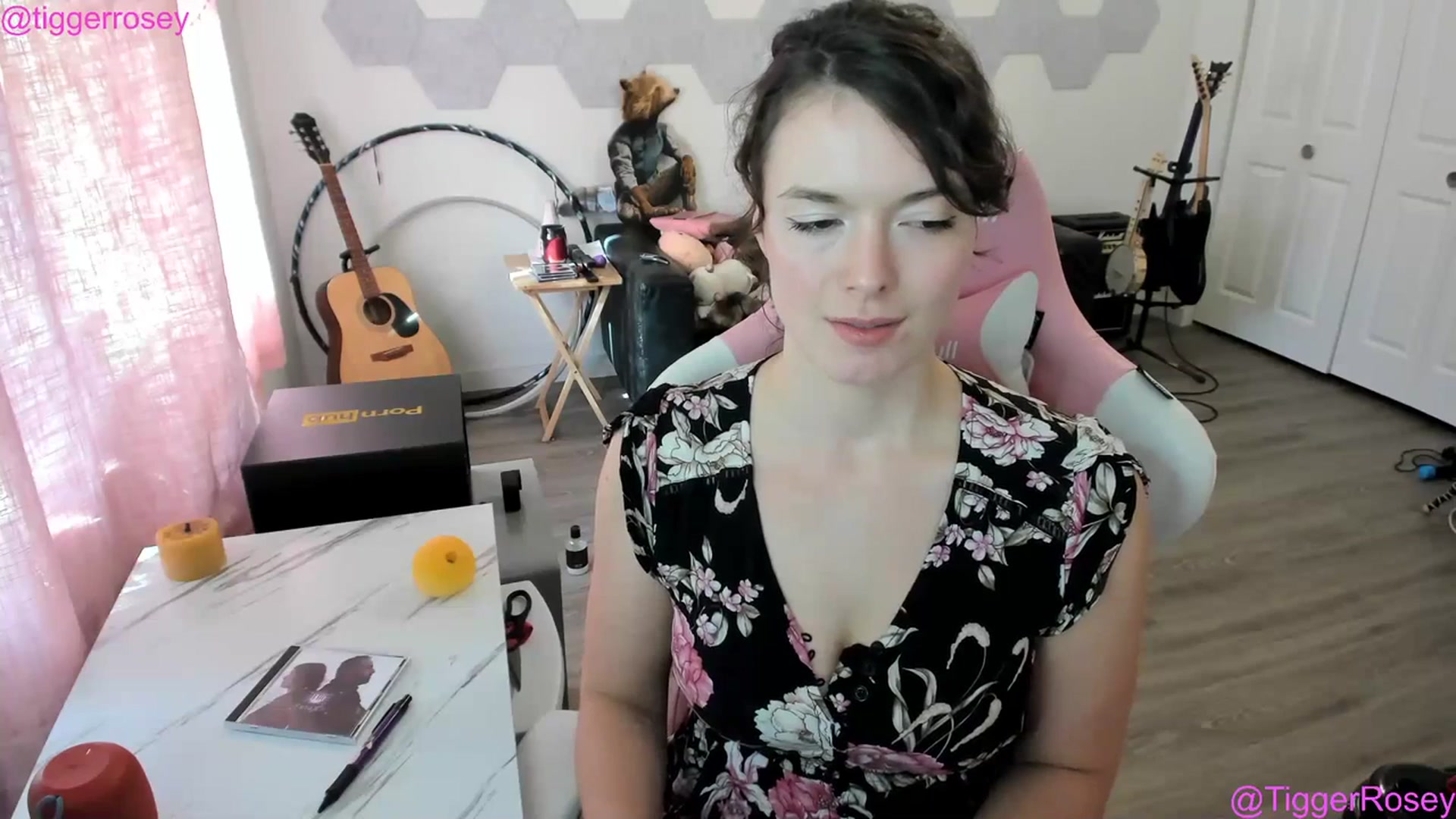 Gallery image thumbnail from TiggerRosey's myfreecams stream on, 07/13/2023, 01:10 image 7 of 20
