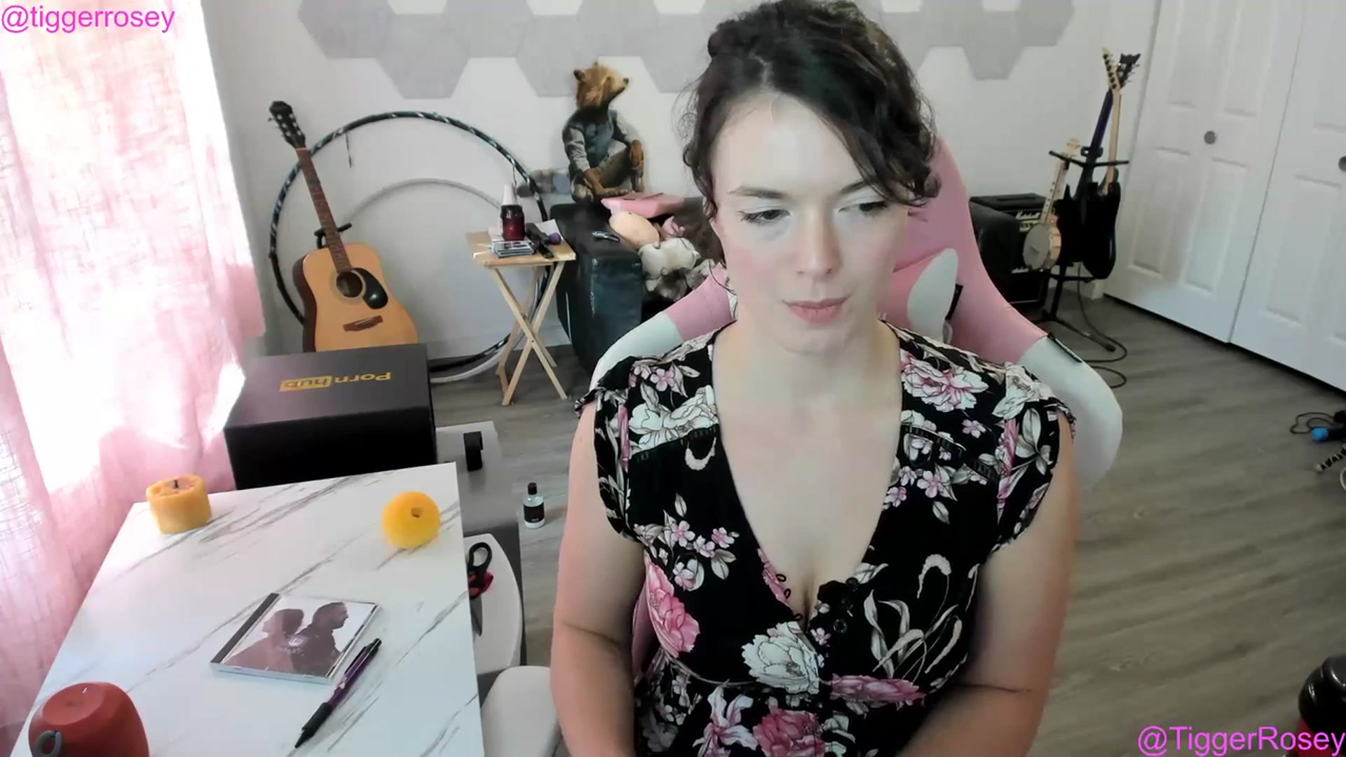 Gallery image thumbnail from TiggerRosey's myfreecams stream on, 07/13/2023, 01:10 image 18 of 20
