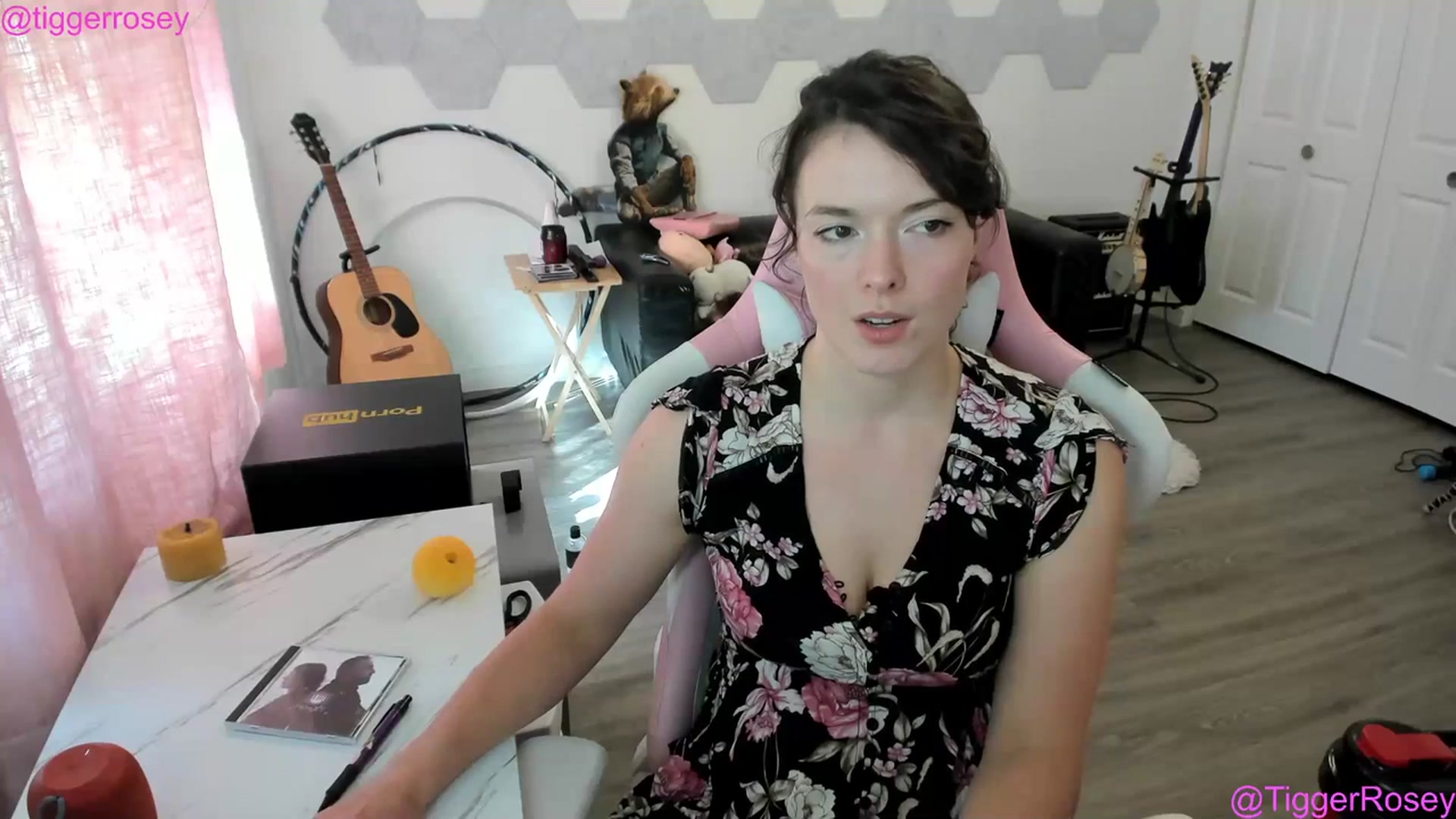 Gallery image thumbnail from TiggerRosey's myfreecams stream on, 07/13/2023, 01:12 image 5 of 20