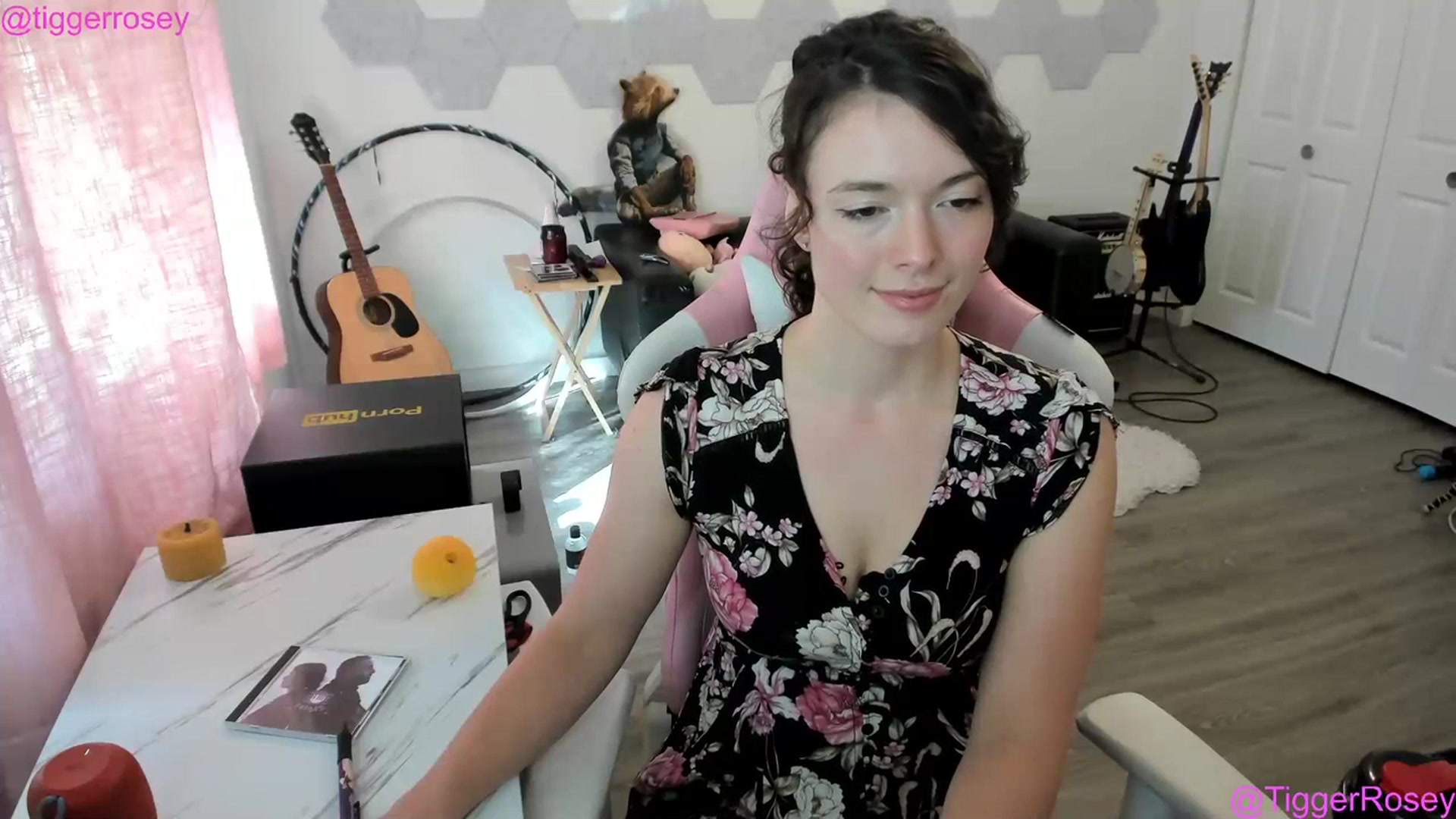 Gallery image thumbnail from TiggerRosey's myfreecams stream on, 07/13/2023, 01:12 image 3 of 20
