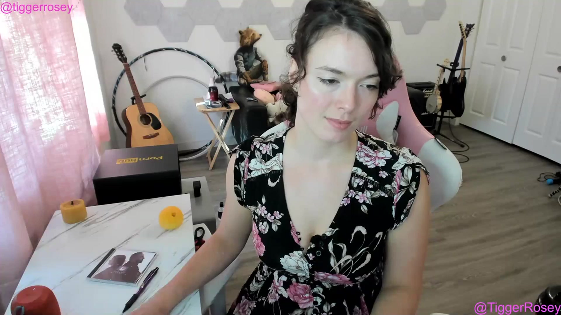 Gallery image thumbnail from TiggerRosey's myfreecams stream on, 07/13/2023, 01:12 image 12 of 20