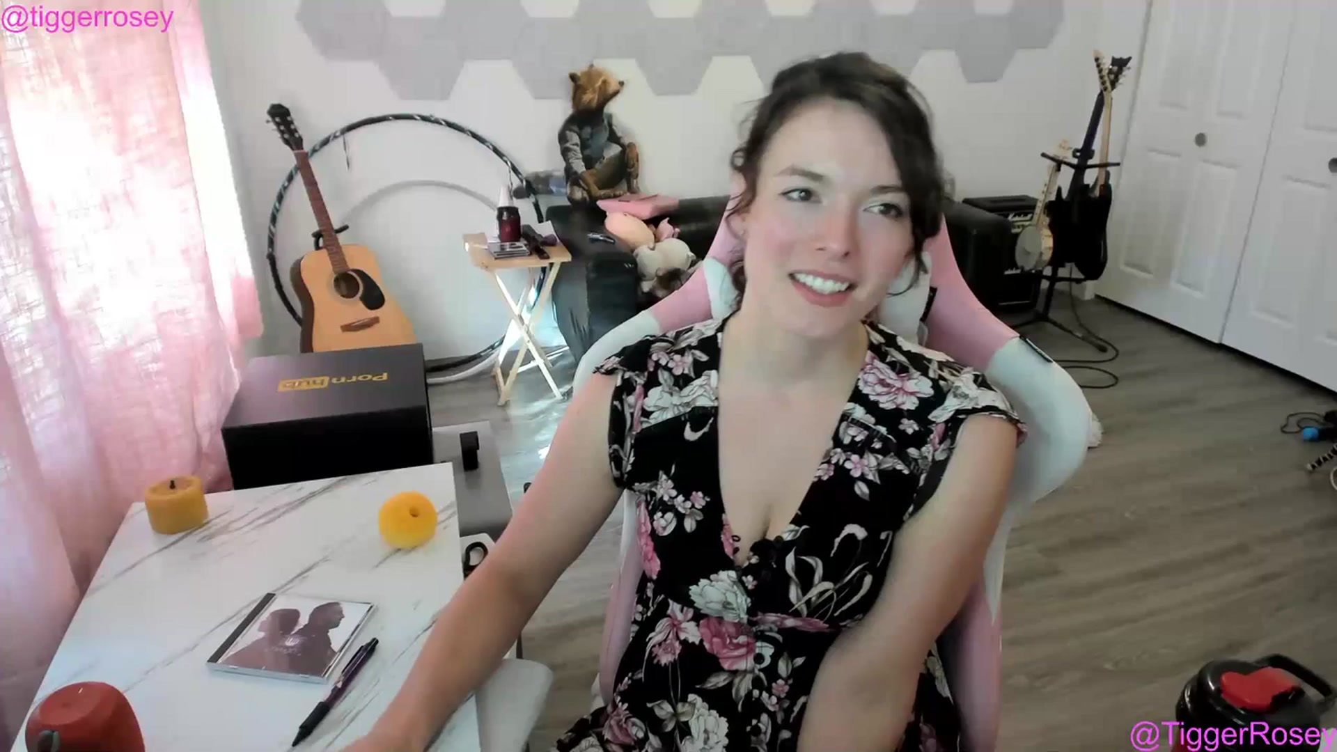Gallery image thumbnail from TiggerRosey's myfreecams stream on, 07/13/2023, 01:12 image 7 of 20