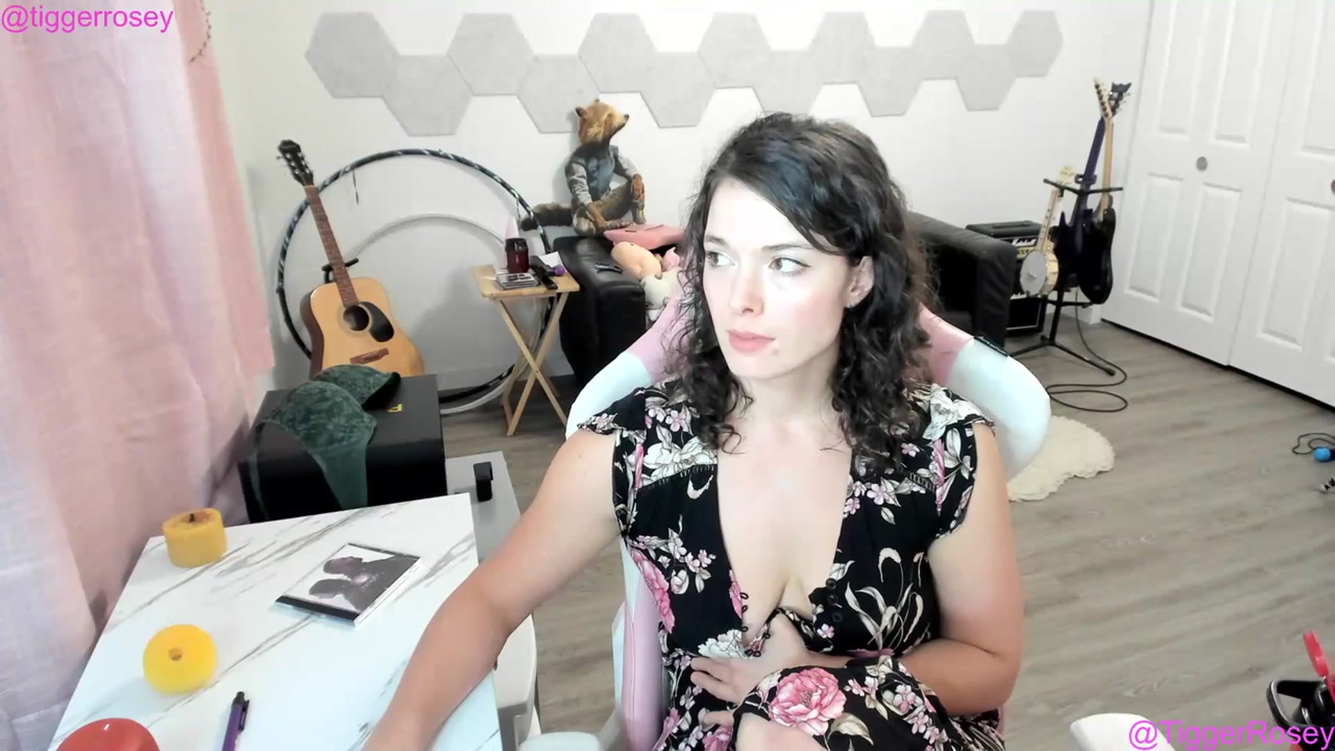 Gallery image thumbnail from TiggerRosey's myfreecams stream on, 07/13/2023, 04:53 image 19 of 20