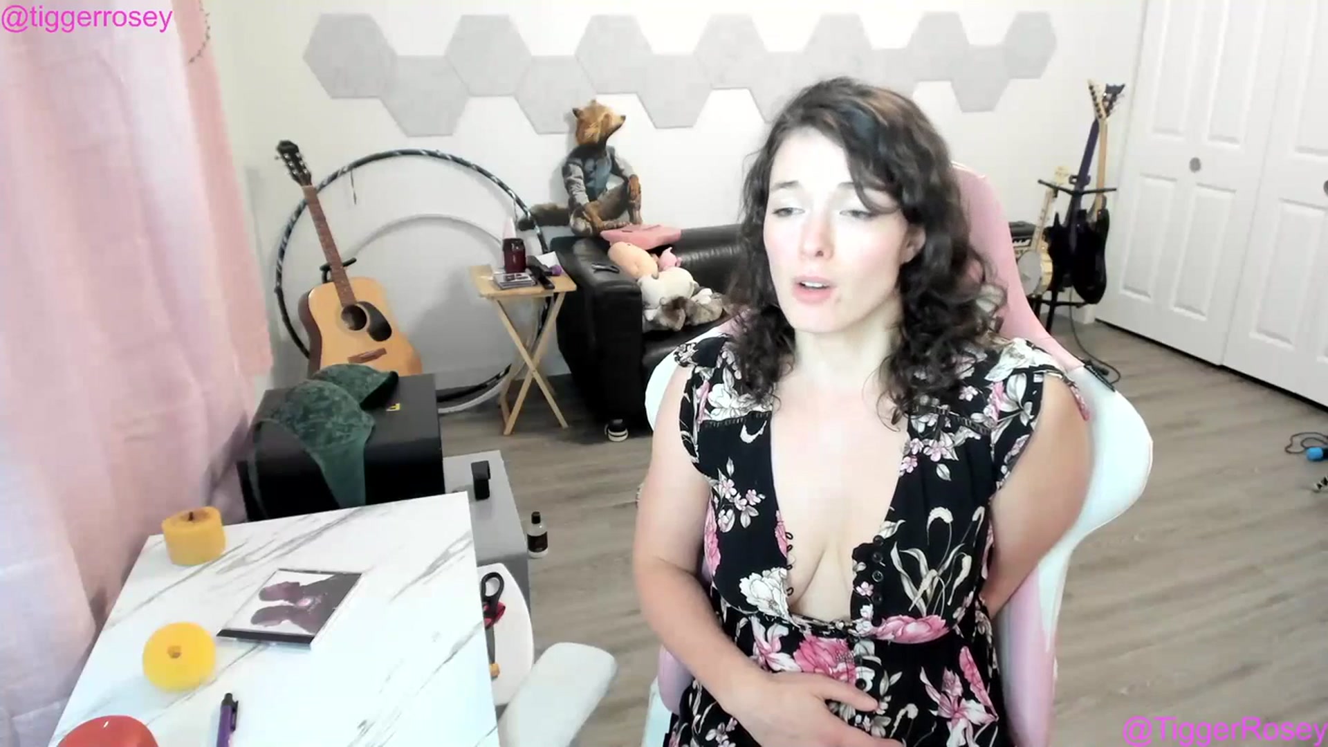 Gallery image thumbnail from TiggerRosey's myfreecams stream on, 07/13/2023, 04:53 image 11 of 20