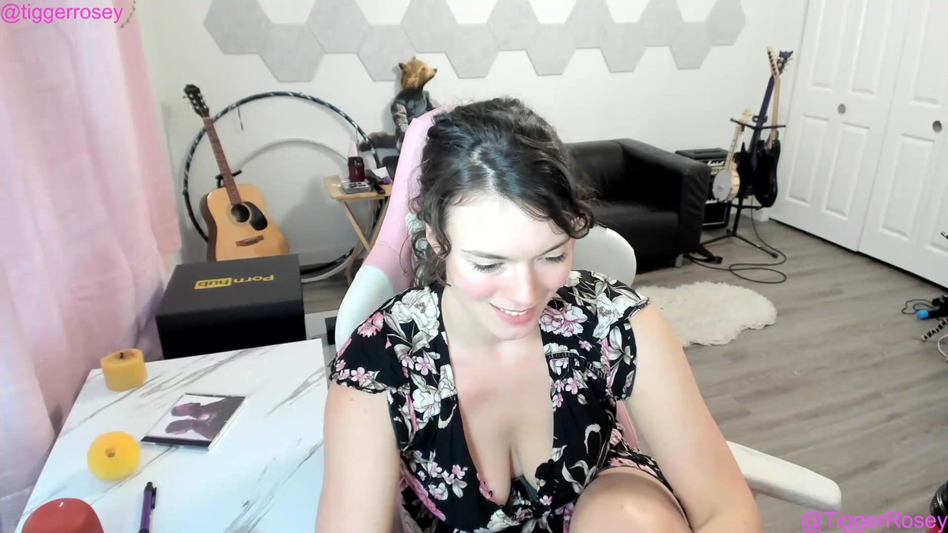 Gallery image thumbnail from TiggerRosey's myfreecams stream on, 07/13/2023, 04:53 image 5 of 20