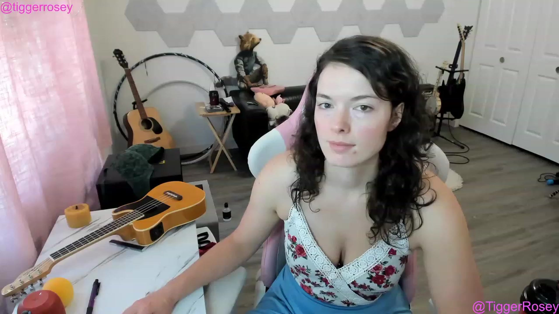 Gallery image thumbnail from TiggerRosey's myfreecams stream on, 07/13/2023, 23:38 image 3 of 20