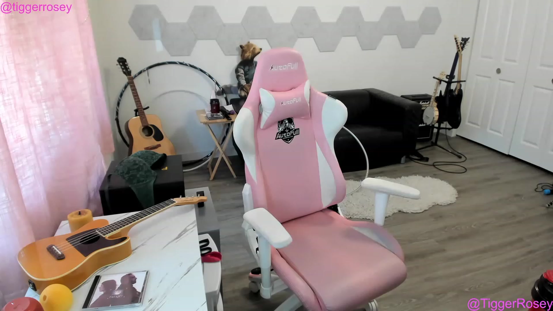 Gallery image thumbnail from TiggerRosey's myfreecams stream on, 07/13/2023, 23:38 image 17 of 20