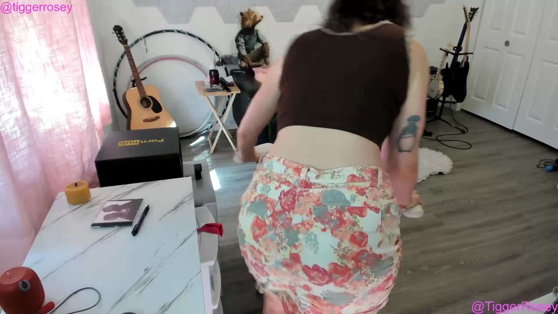 Gallery image thumbnail from TiggerRosey's myfreecams stream on, 07/15/2023, 24:06 image 17 of 20