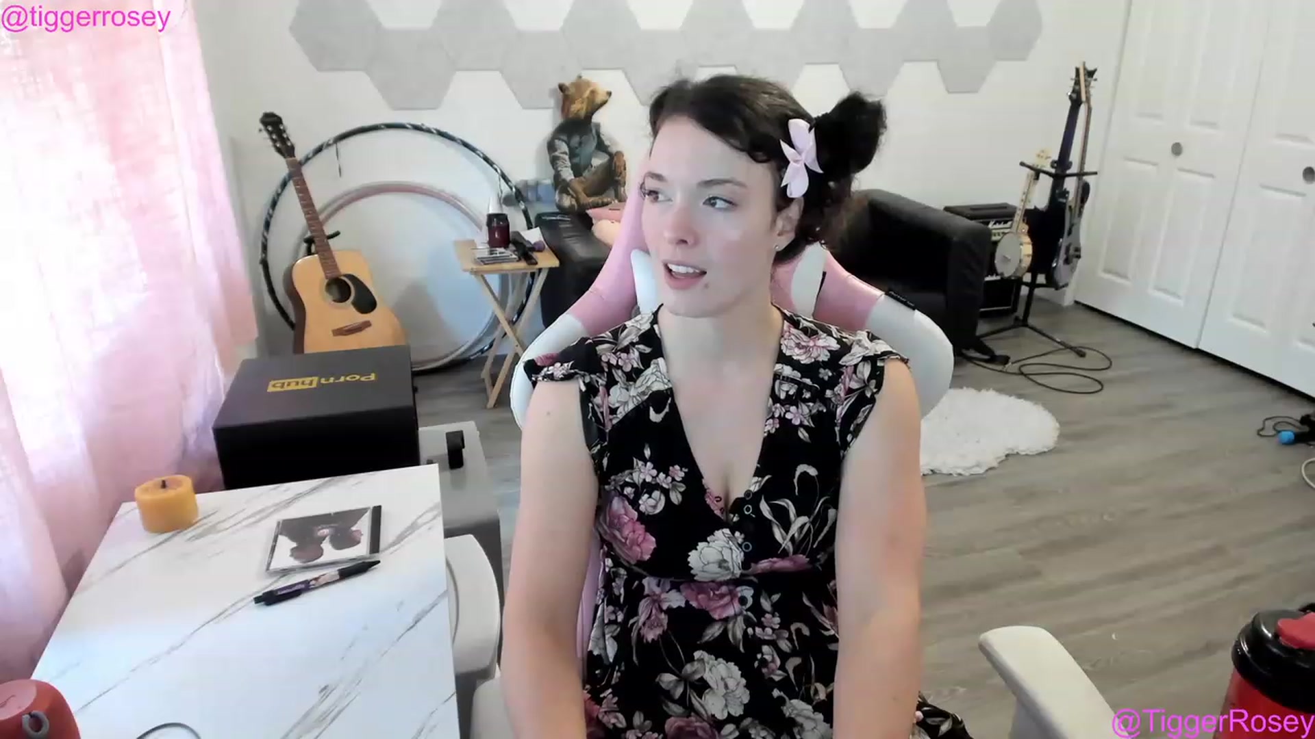 Gallery image thumbnail from TiggerRosey's myfreecams stream on, 07/15/2023, 23:23 image 14 of 20