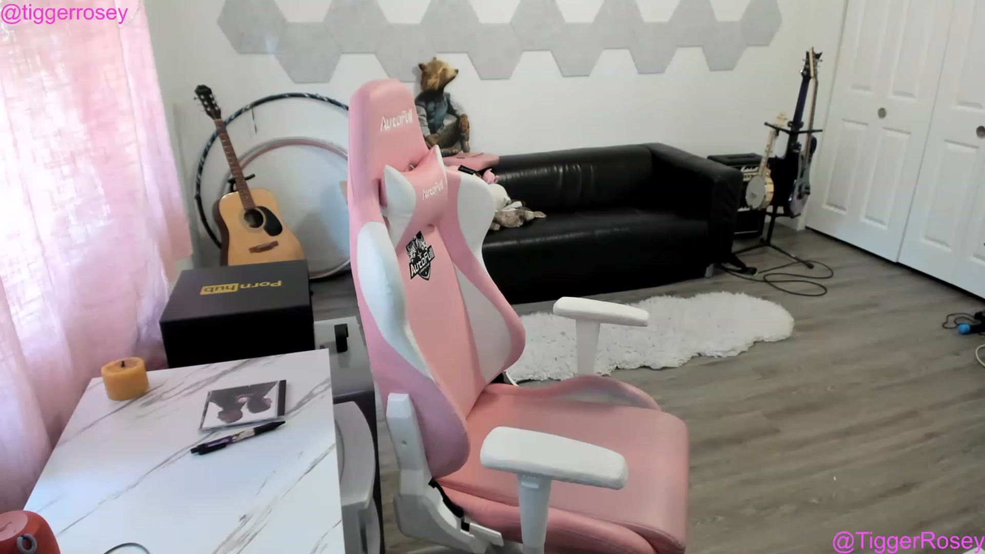 Gallery image thumbnail from TiggerRosey's myfreecams stream on, 07/15/2023, 23:23 image 13 of 20