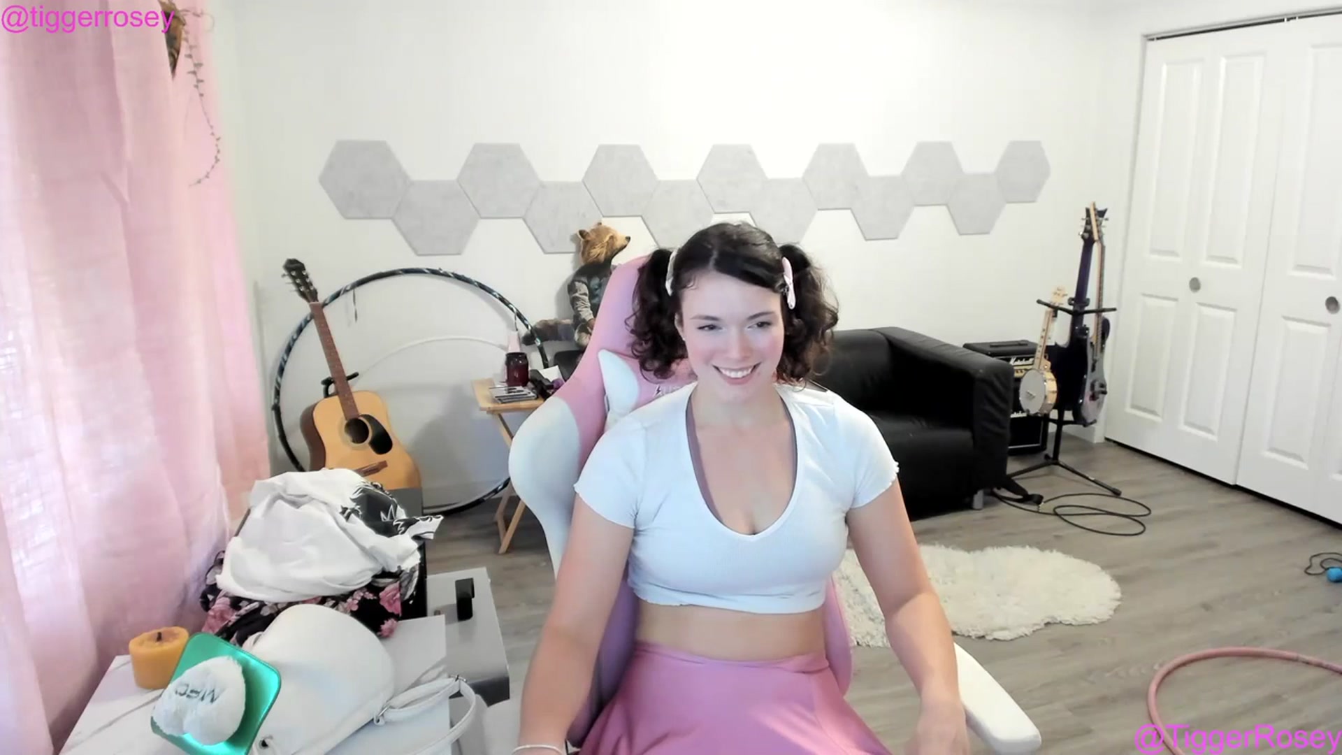 Gallery image thumbnail from TiggerRosey's myfreecams stream on, 07/16/2023, 02:22 image 14 of 20