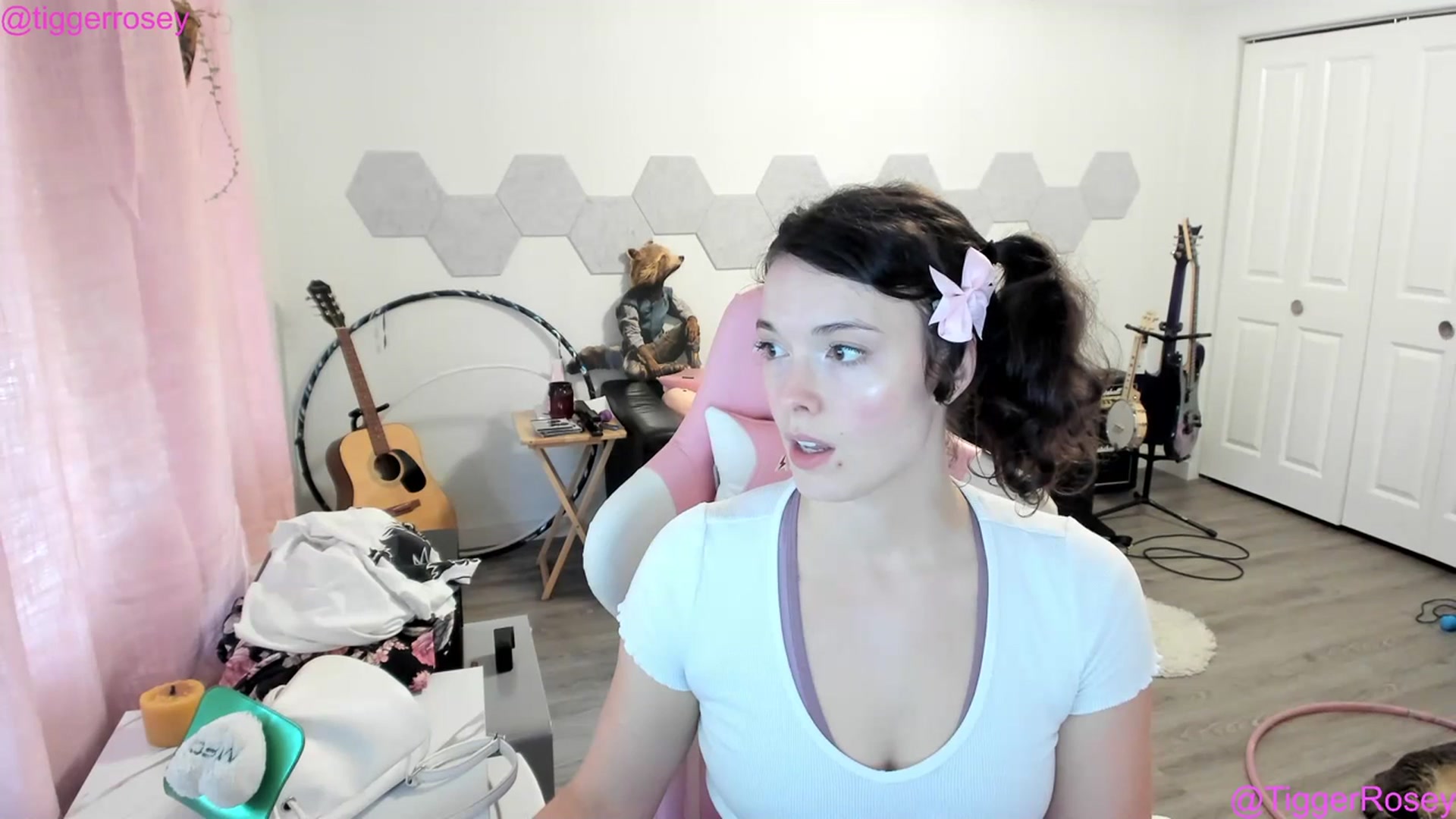 Gallery image thumbnail from TiggerRosey's myfreecams stream on, 07/16/2023, 02:22 image 12 of 20