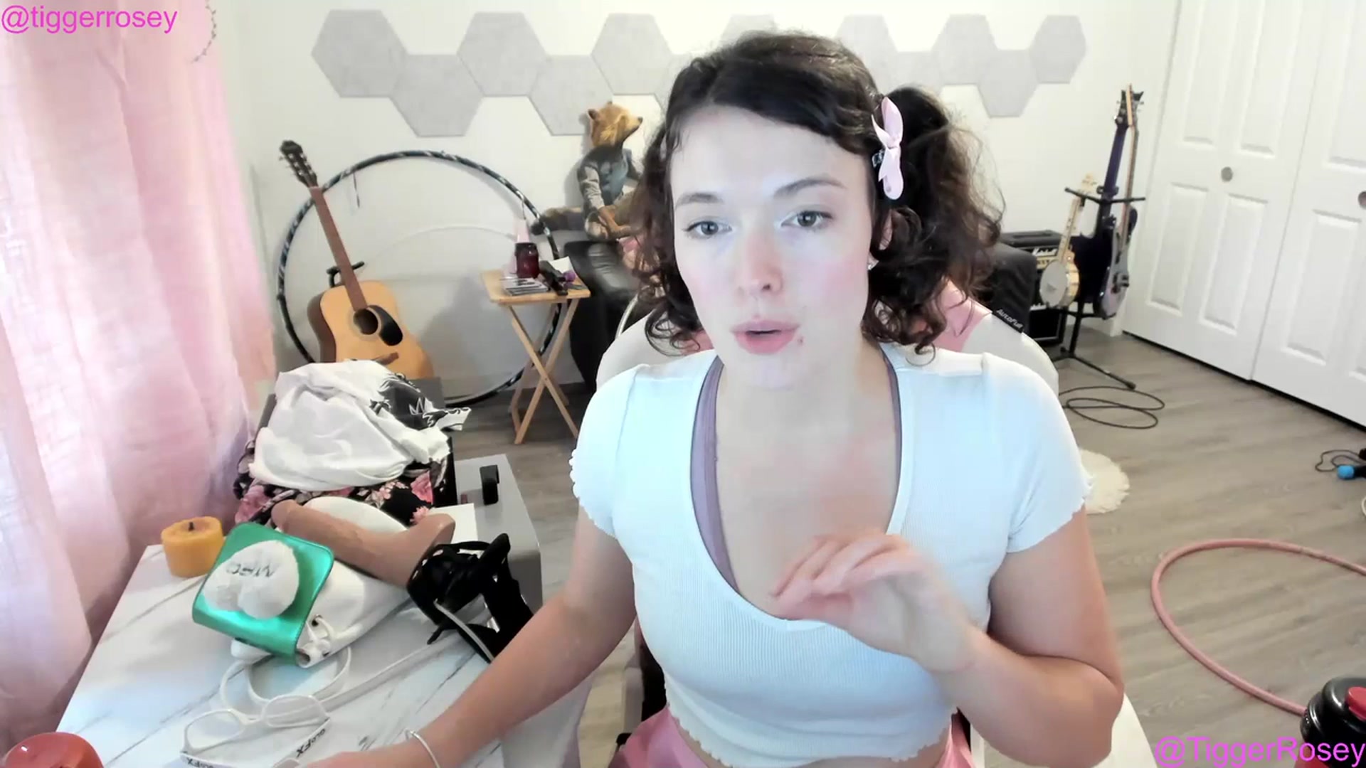Gallery image thumbnail from TiggerRosey's myfreecams stream on, 07/16/2023, 02:22 image 19 of 20