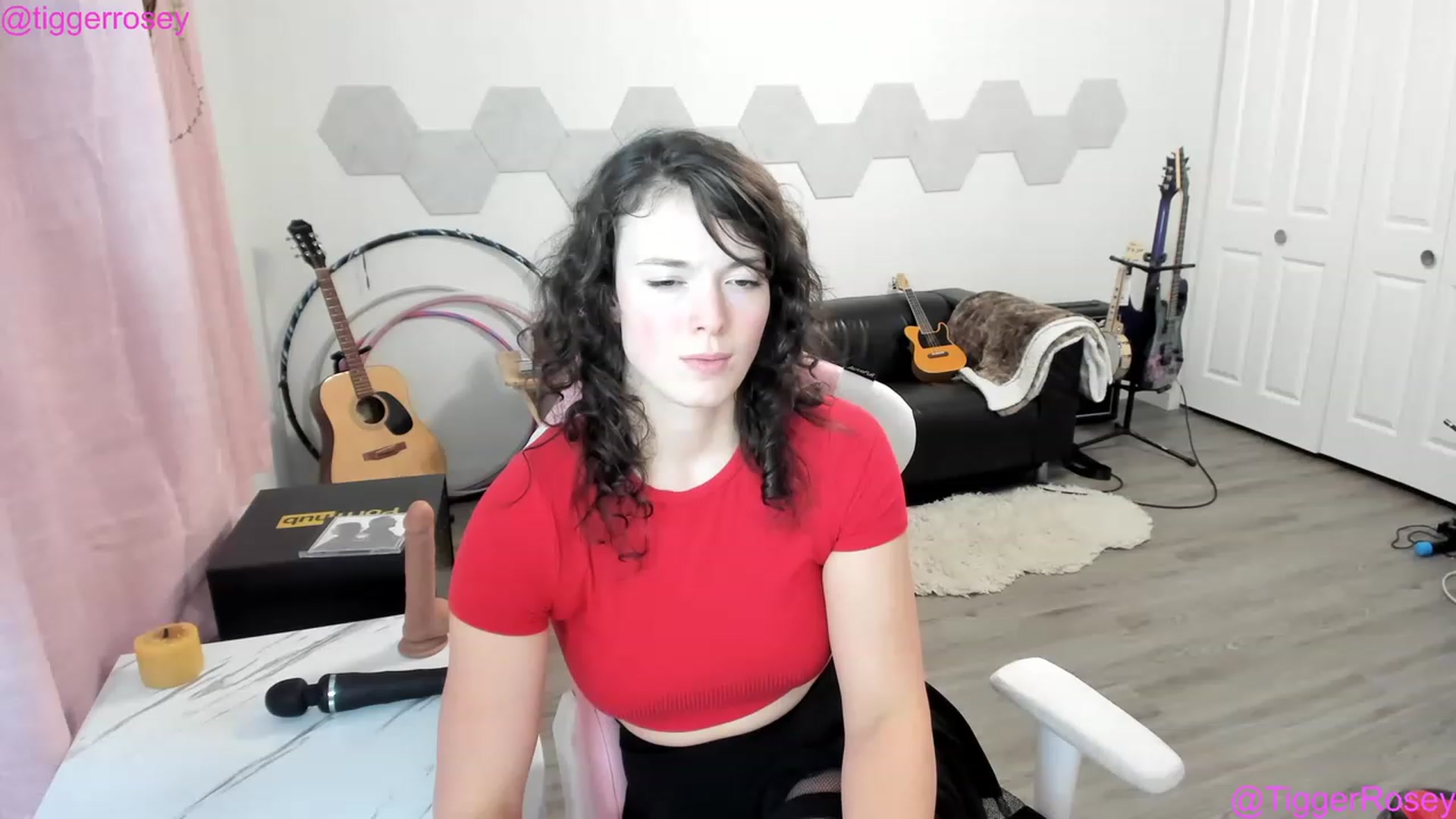 Gallery image thumbnail from TiggerRosey's myfreecams stream on, 07/19/2023, 06:39 image 1 of 20