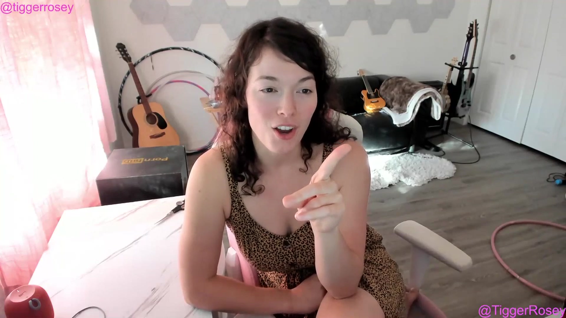 Gallery image thumbnail from TiggerRosey's myfreecams stream on, 07/20/2023, 02:04 image 10 of 20