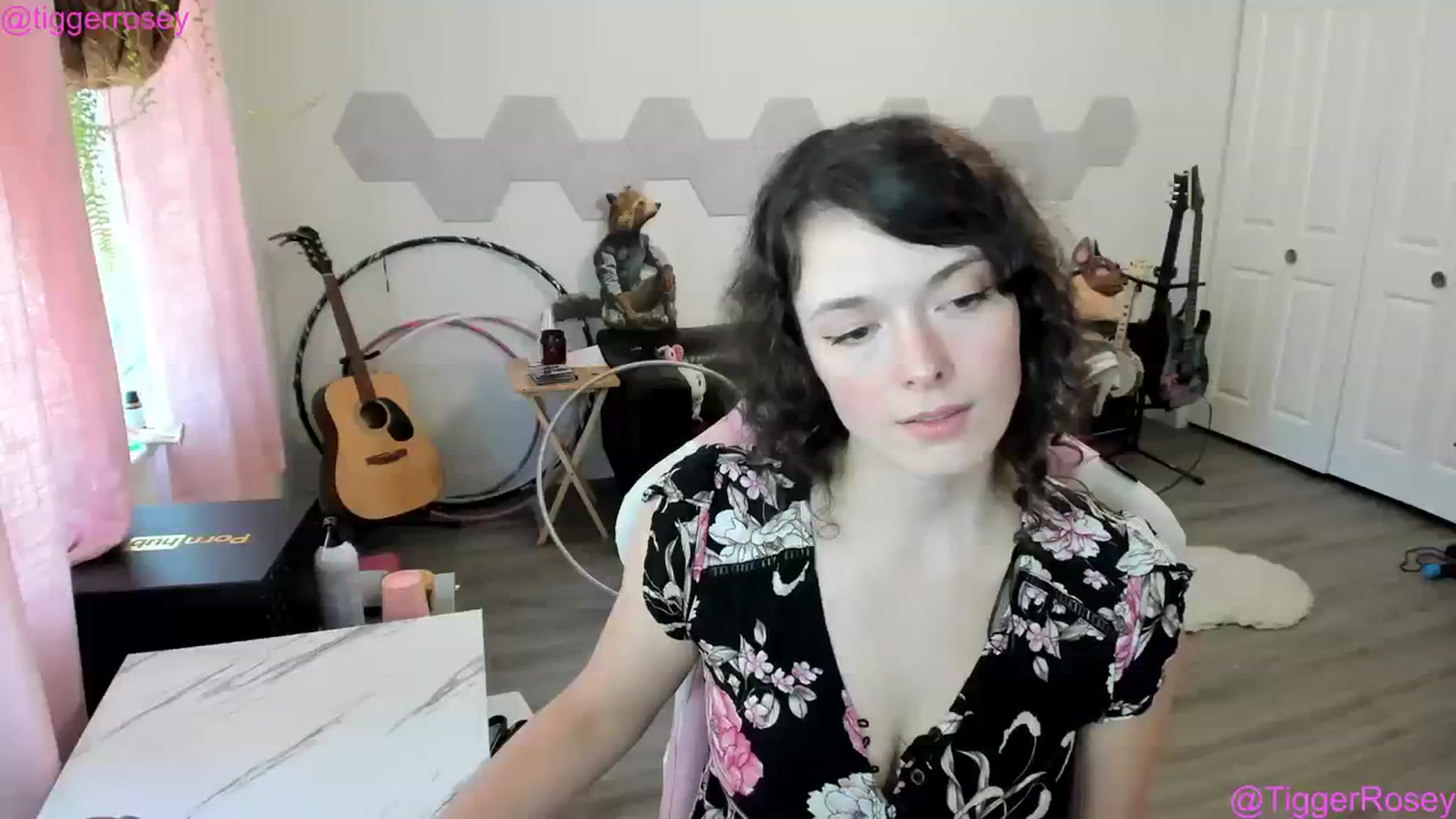 Gallery image thumbnail from TiggerRosey's myfreecams stream on, 07/26/2023, 22:00 image 16 of 20