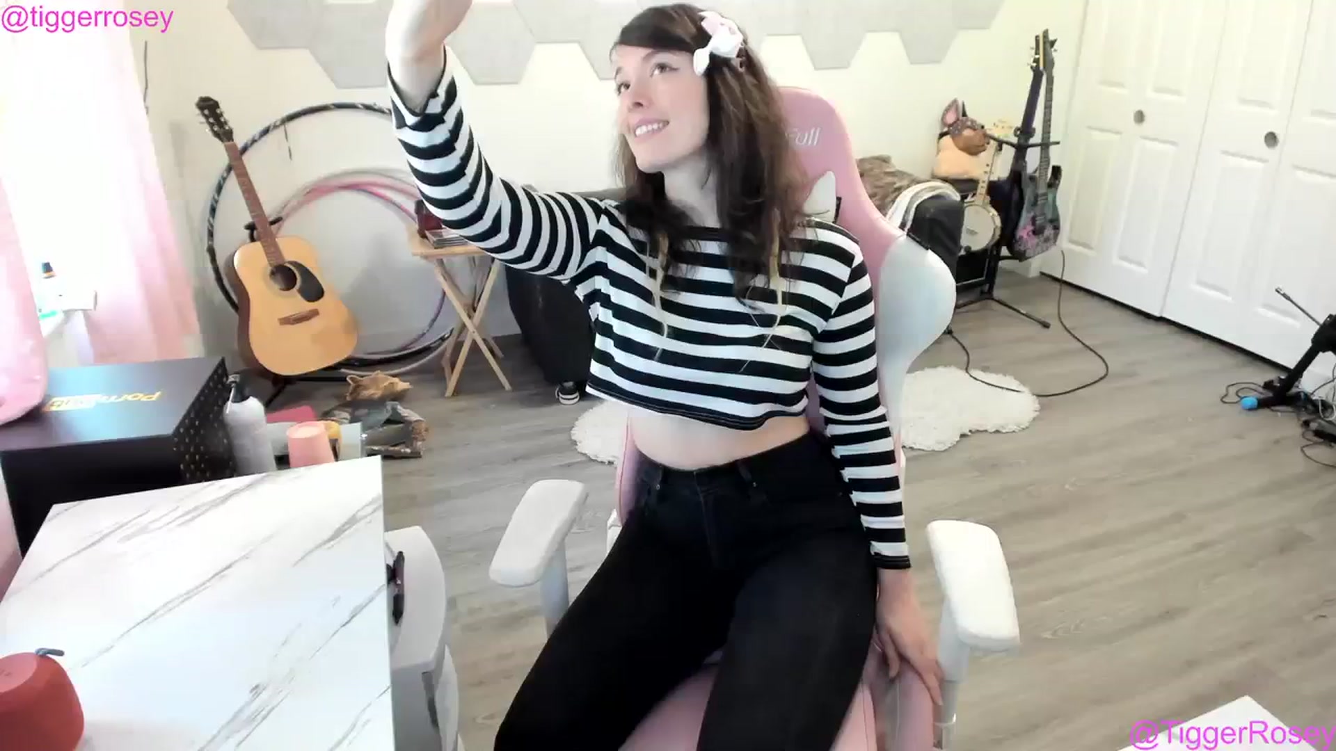 Gallery image thumbnail from TiggerRosey's myfreecams stream on, 07/29/2023, 22:28 image 6 of 20