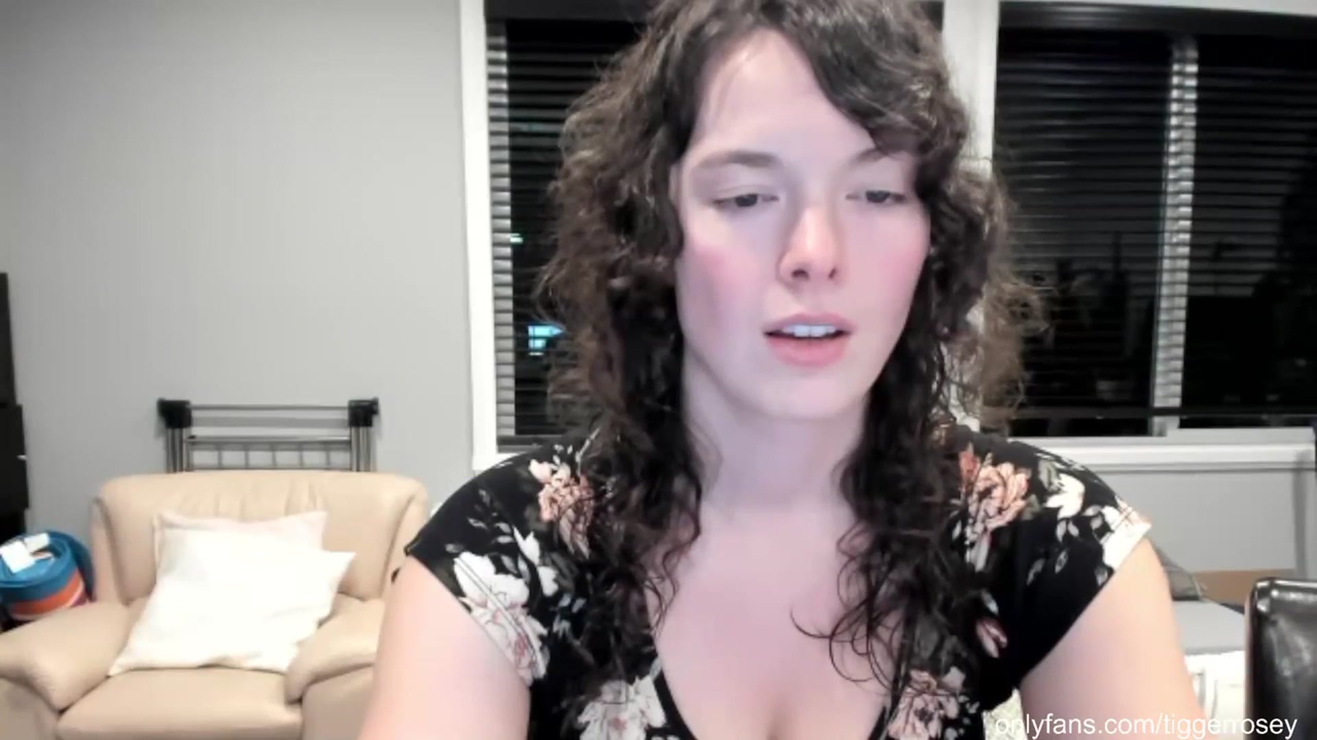 Gallery image thumbnail from TiggerRosey's myfreecams stream on, 08/08/2023, 05:25 image 6 of 20