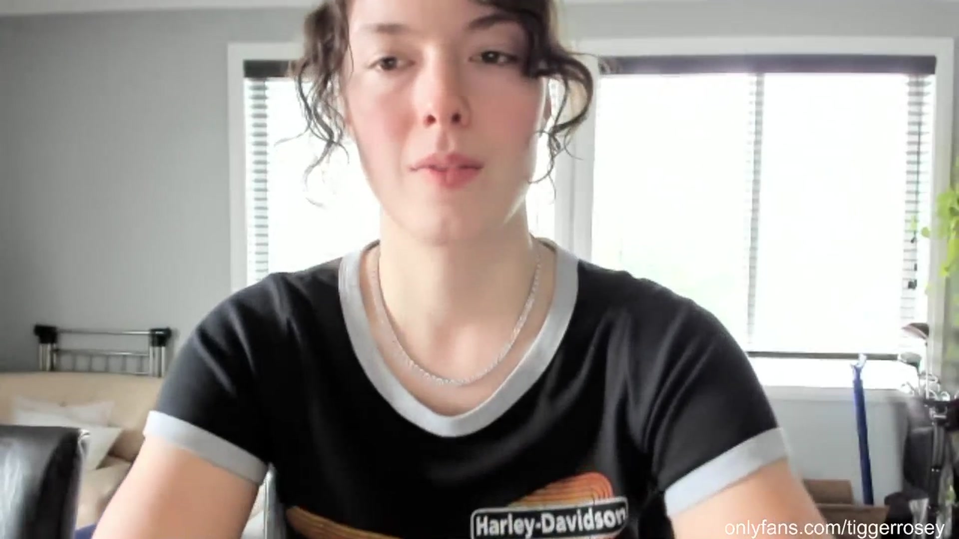 Gallery image thumbnail from TiggerRosey's myfreecams stream on, 08/09/2023, 19:15 image 13 of 20