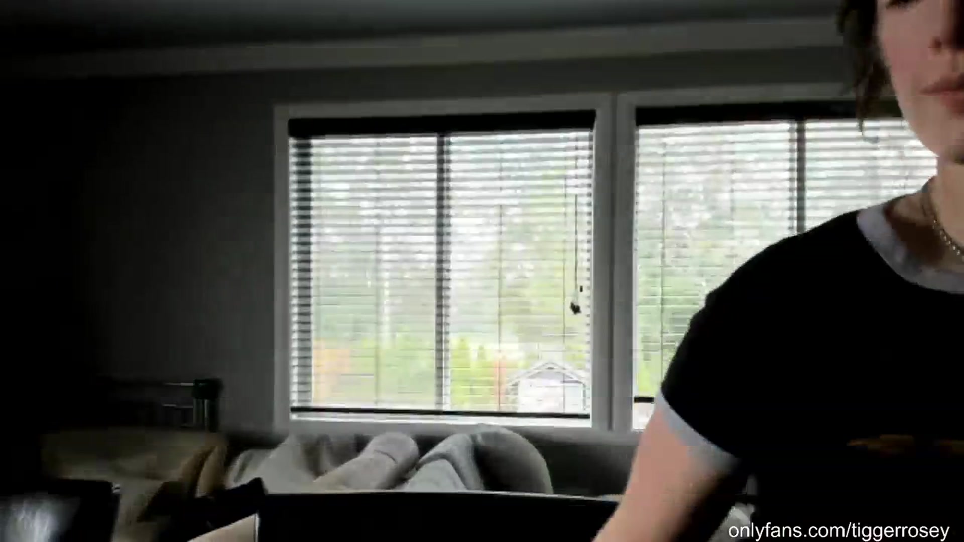 Gallery image thumbnail from TiggerRosey's myfreecams stream on, 08/09/2023, 19:15 image 19 of 20