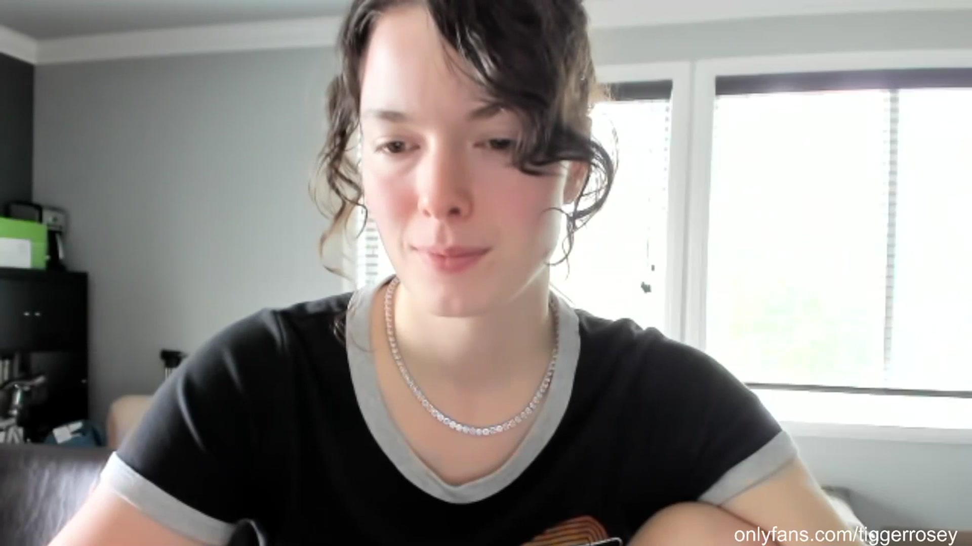 Gallery image thumbnail from TiggerRosey's myfreecams stream on, 08/09/2023, 19:15 image 6 of 20