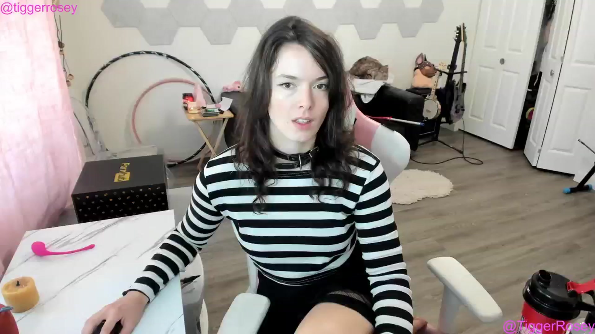 Gallery image thumbnail from TiggerRosey's myfreecams stream on, 08/15/2023, 20:25 image 1 of 20
