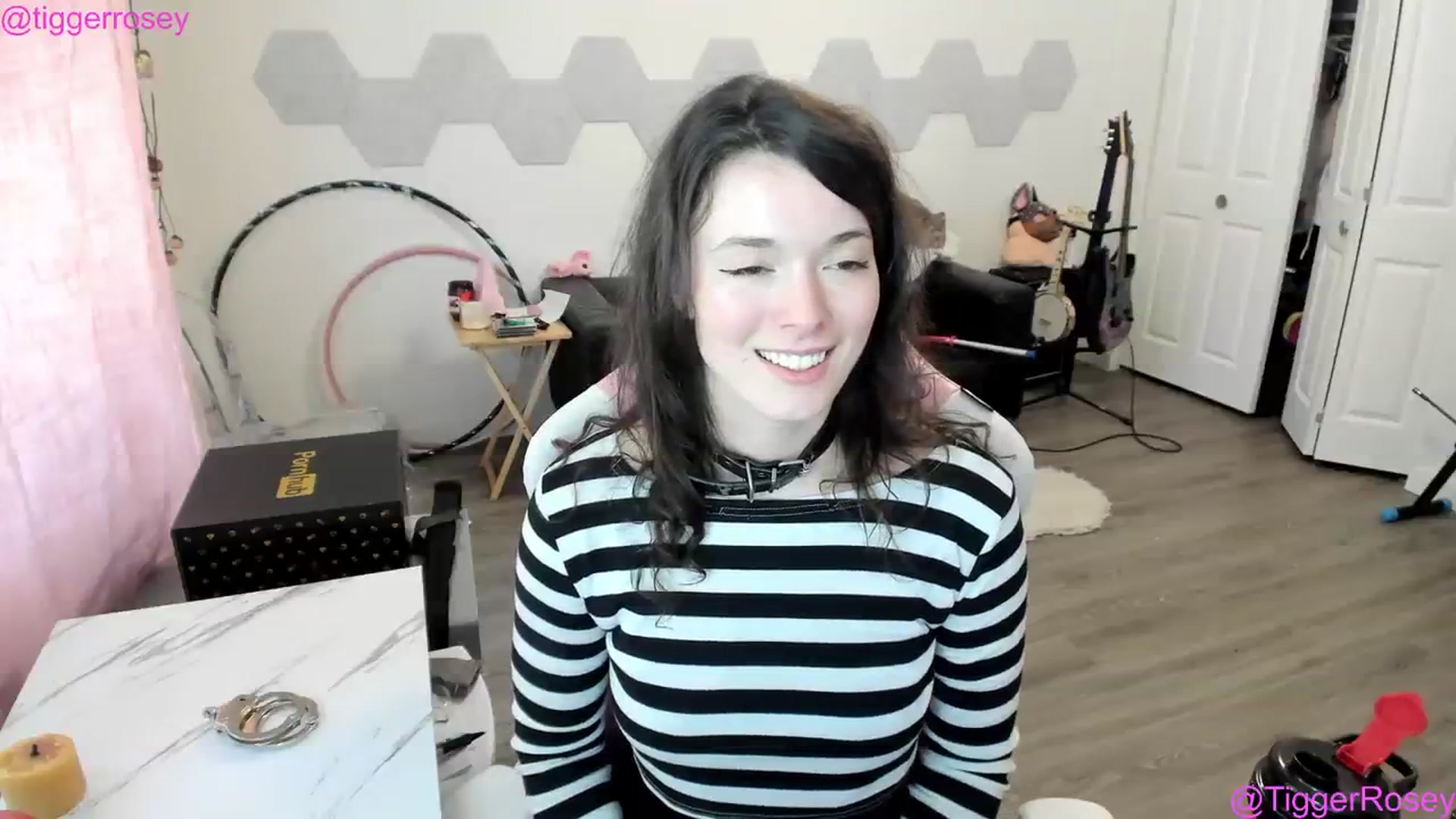 Gallery image thumbnail from TiggerRosey's myfreecams stream on, 08/15/2023, 21:22 image 19 of 20