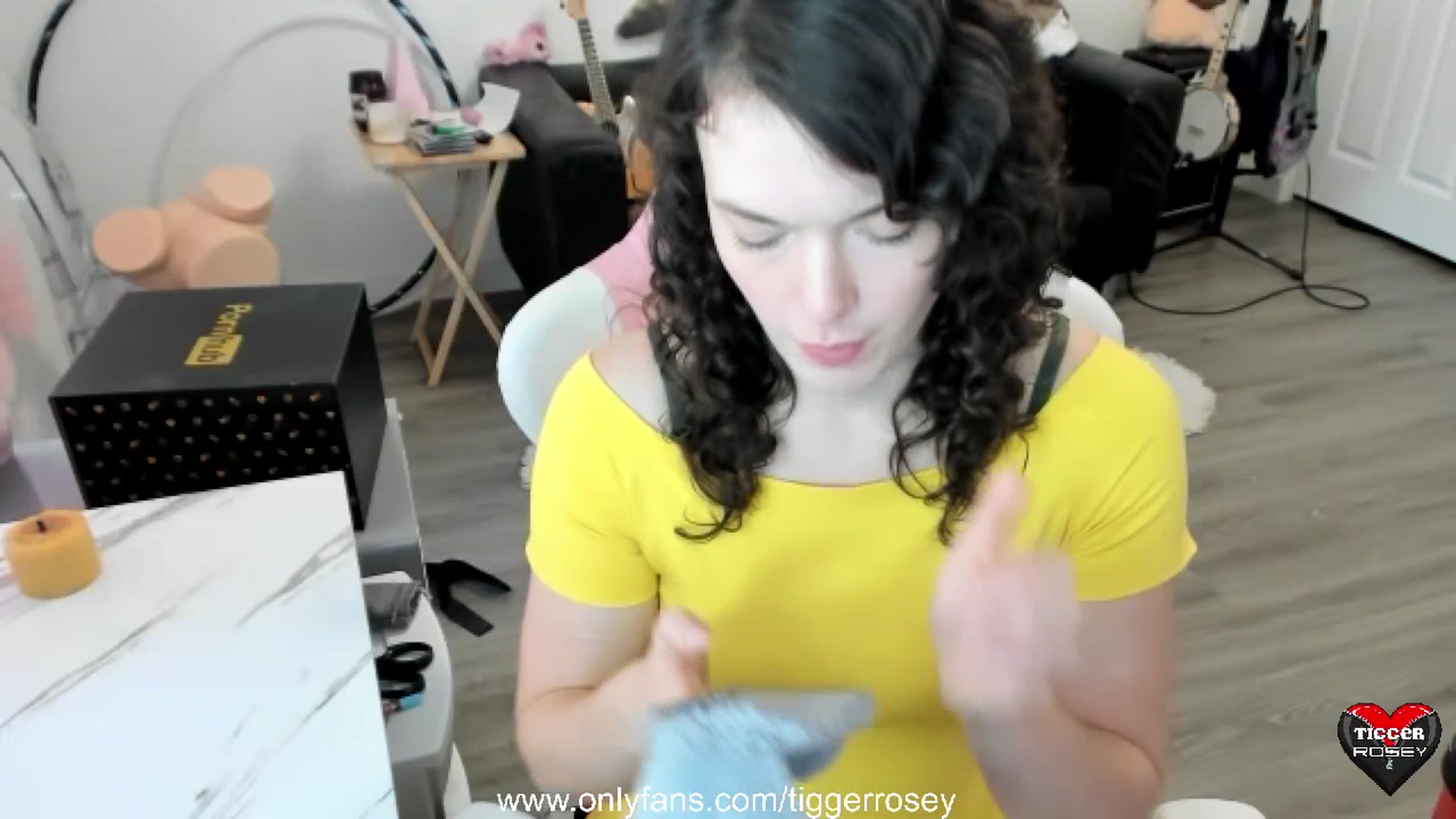 Gallery image thumbnail from TiggerRosey's myfreecams stream on, 08/22/2023, 19:04 image 12 of 20