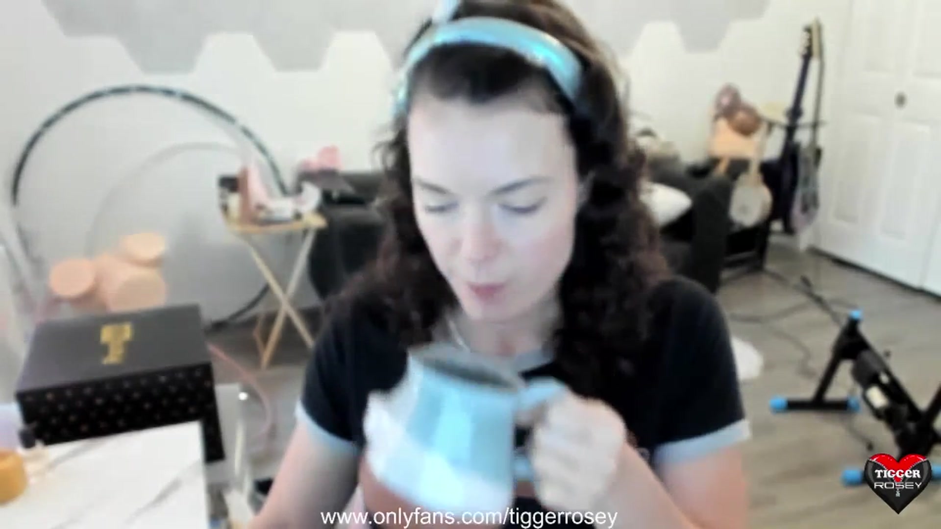 Gallery image thumbnail from TiggerRosey's myfreecams stream on, 08/24/2023, 20:52 image 15 of 20