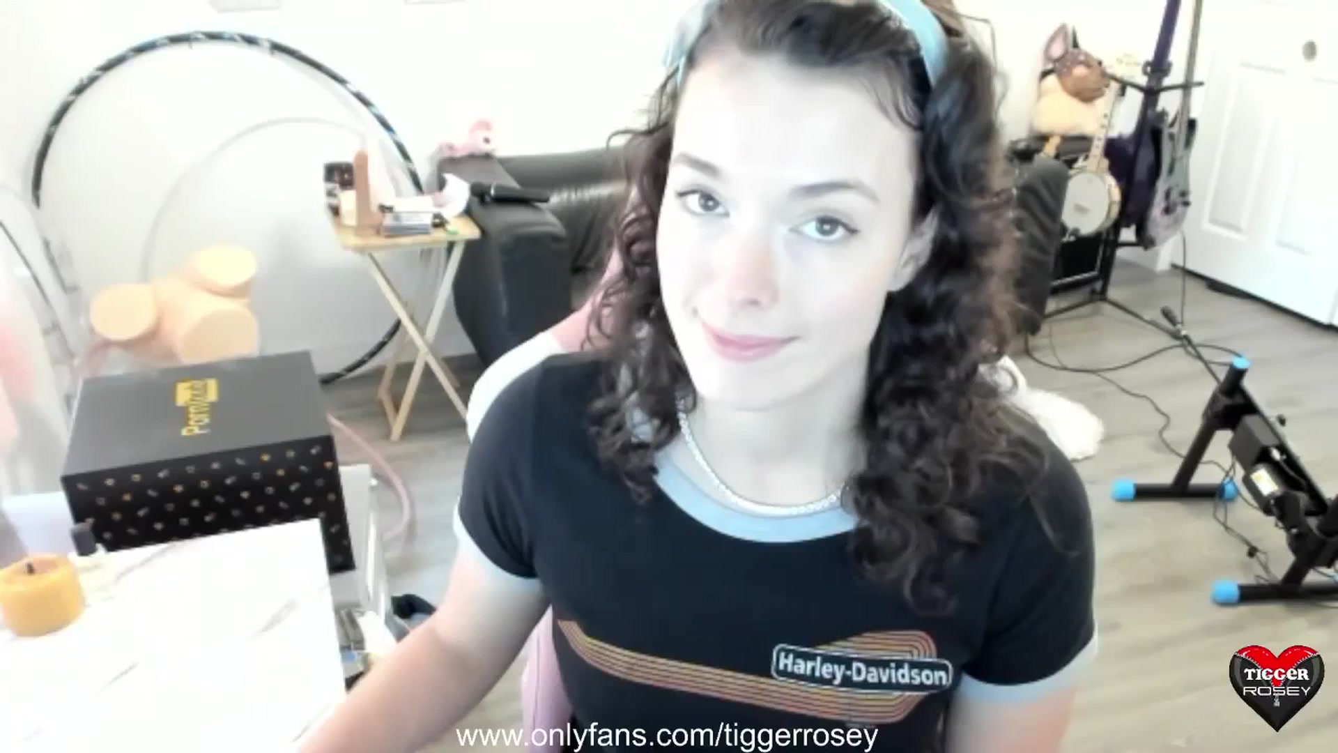 Gallery image thumbnail from TiggerRosey's myfreecams stream on, 08/24/2023, 20:52 image 11 of 20